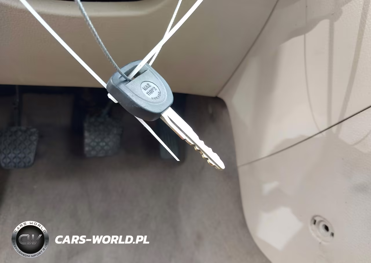 2006 Mazda Mazda6 I VIN:1YVFP80C965M66224 - 11