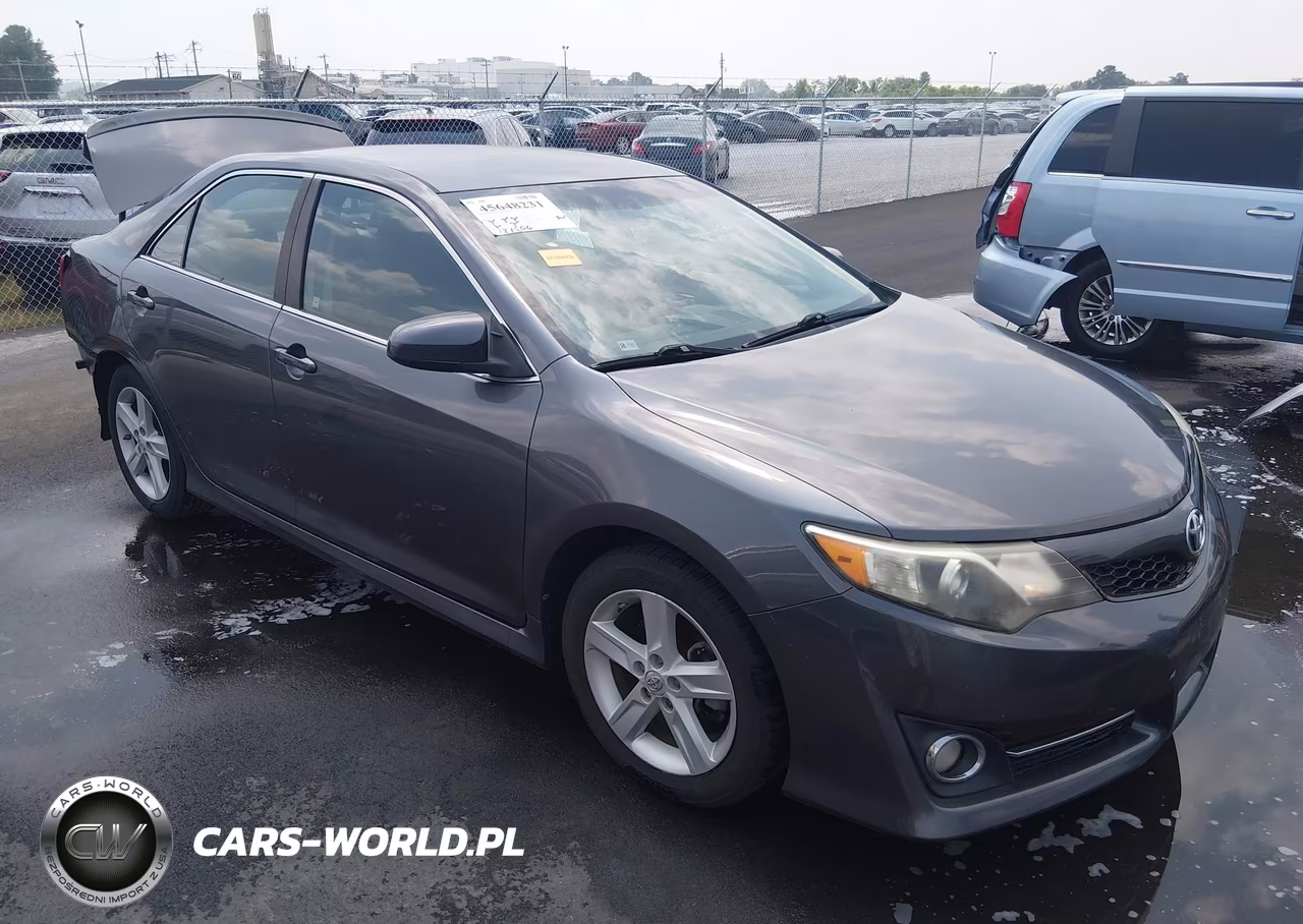 2012 Toyota Camry Se – zdjęcie 1 z 19