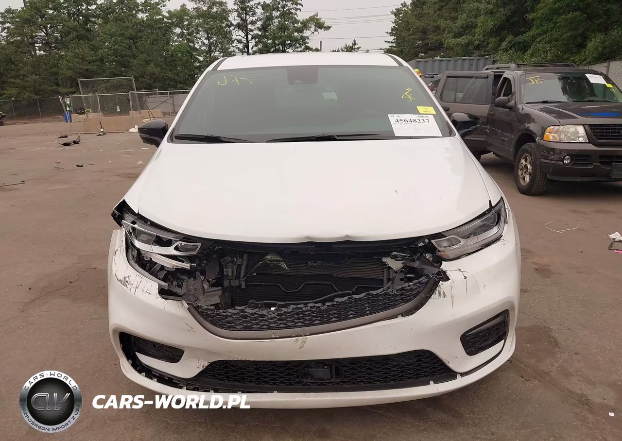 2026 Chrysler Pacifica Select VIN:2C4RC1BG0TR197793 - 12