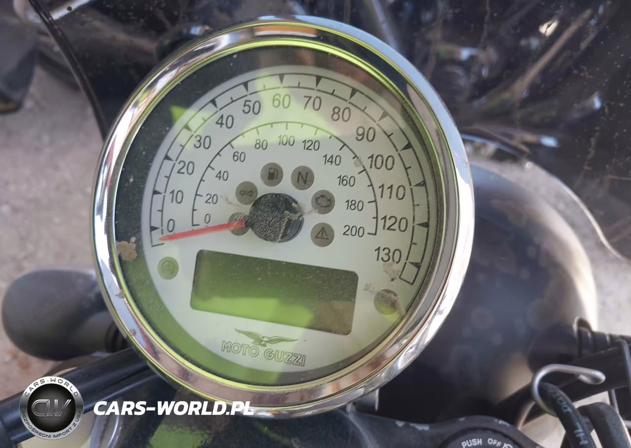 2017 Moto Guzzi V9 Roamer VIN:ZGULHU018HM000352 - 7