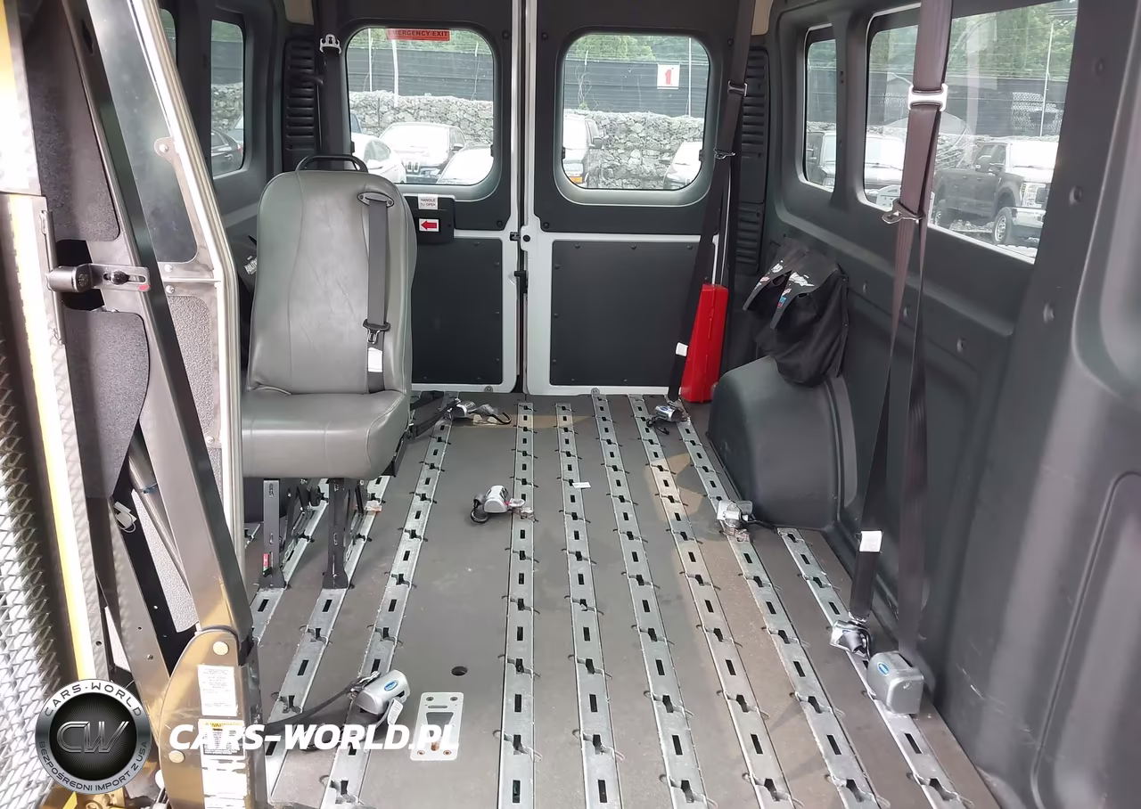 2018 Ram Promaster 2500 Window Van High Roof 159 Wb VIN:3C7WRVPGXJE154730 - 8