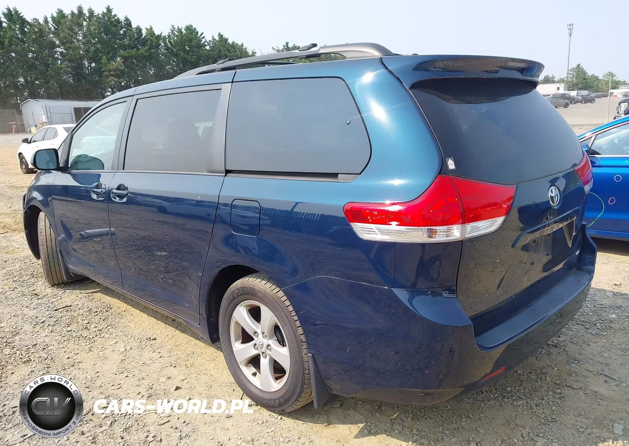 2012 Toyota Sienna Le V6 8 Passenger VIN:5TDKK3DC9CS239198 - 3