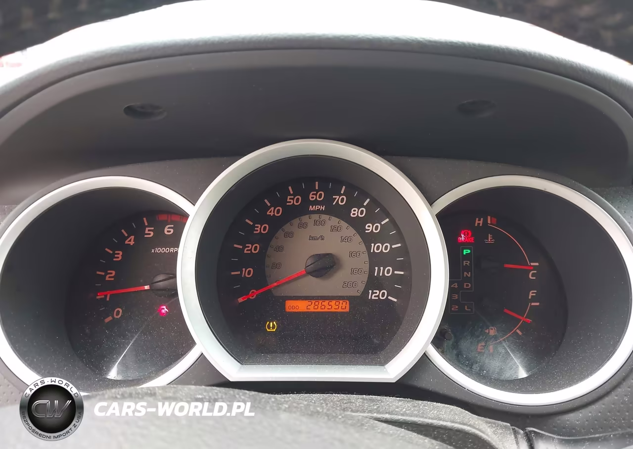 2010 Toyota Tacoma Base V6 VIN:5TEUU4EN7AZ672186 - 7