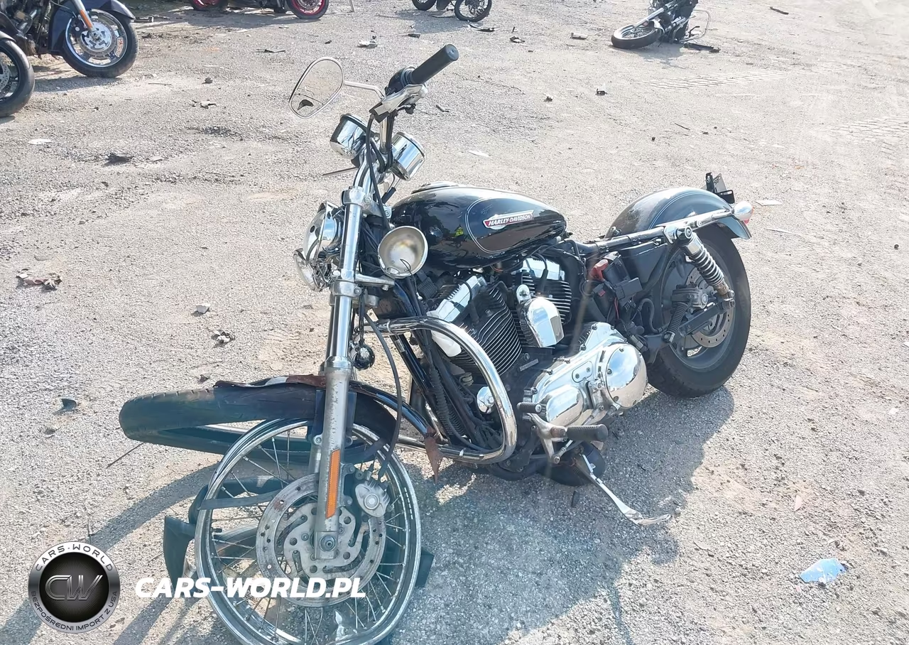 2010 Harley-Davidson Xl1200 C VIN:1HD1CT313AC400795 - 2