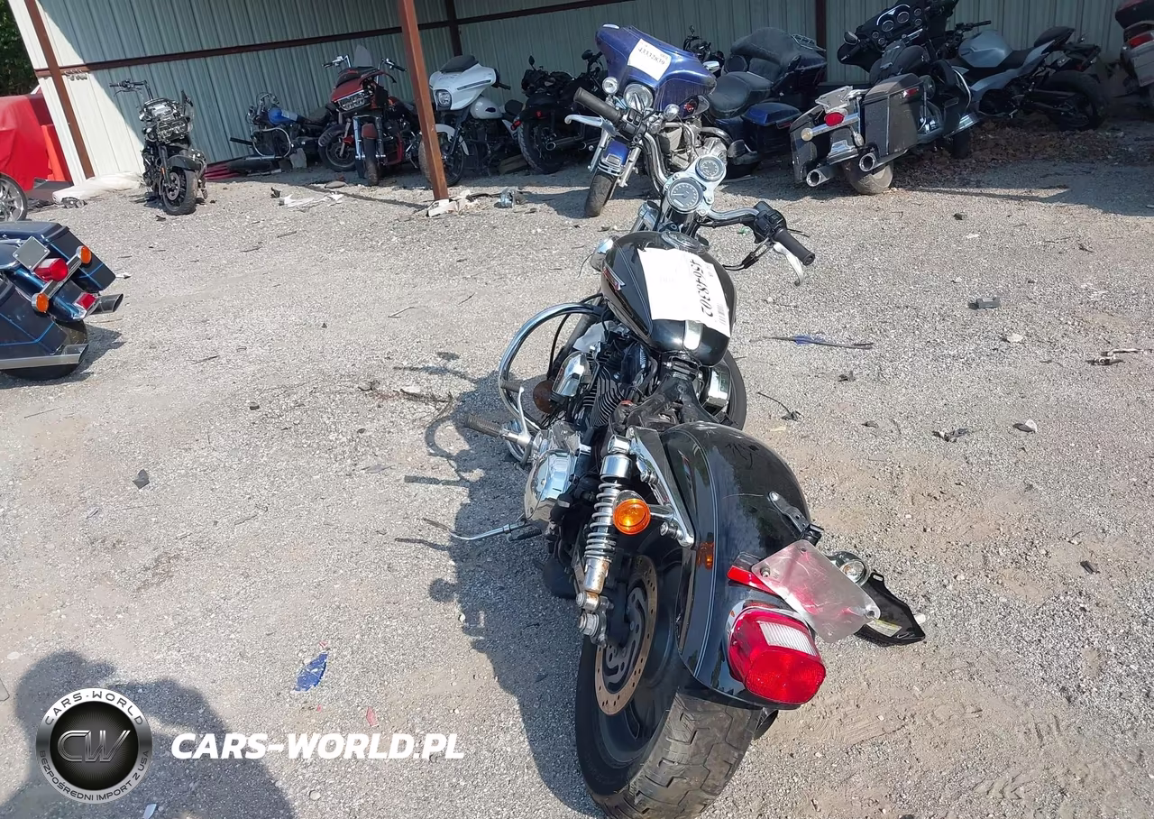 2010 Harley-Davidson Xl1200 C VIN:1HD1CT313AC400795 - 6