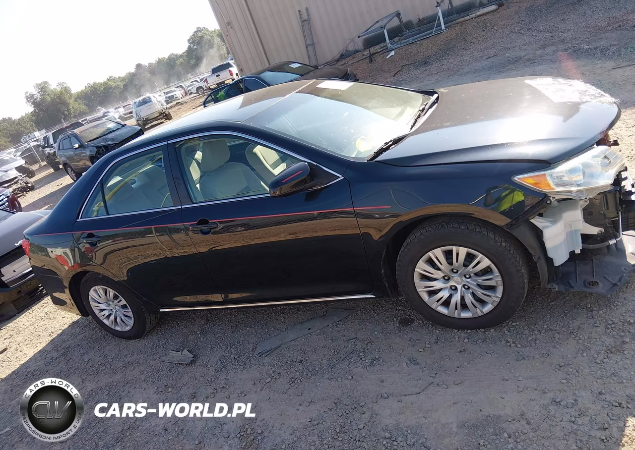 2014 Toyota Camry Le VIN:4T1BF1FKXEU838697 - 14