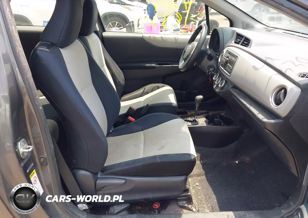 2012 Toyota Yaris Le VIN:JTDJTUD3XCD540038 - 5