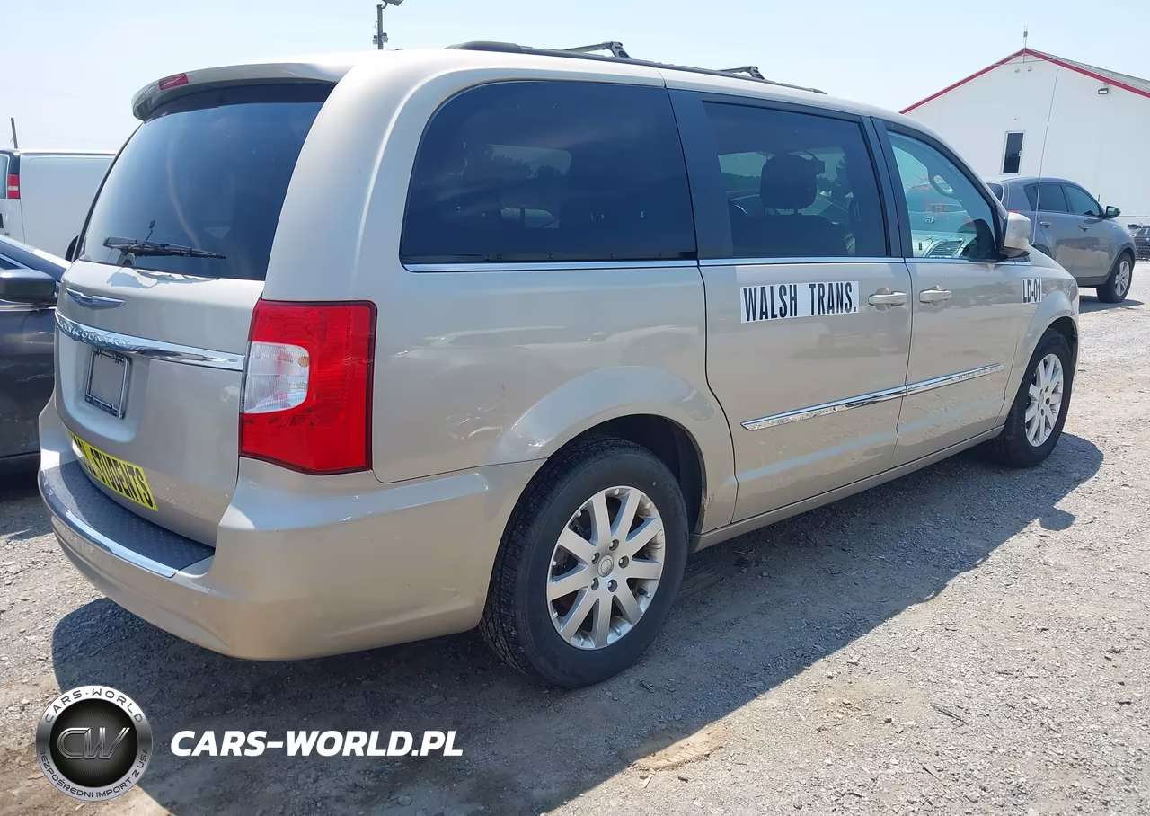 2014 Chrysler Town & Country Touring VIN:2C4RC1BG5ER440002 - 4