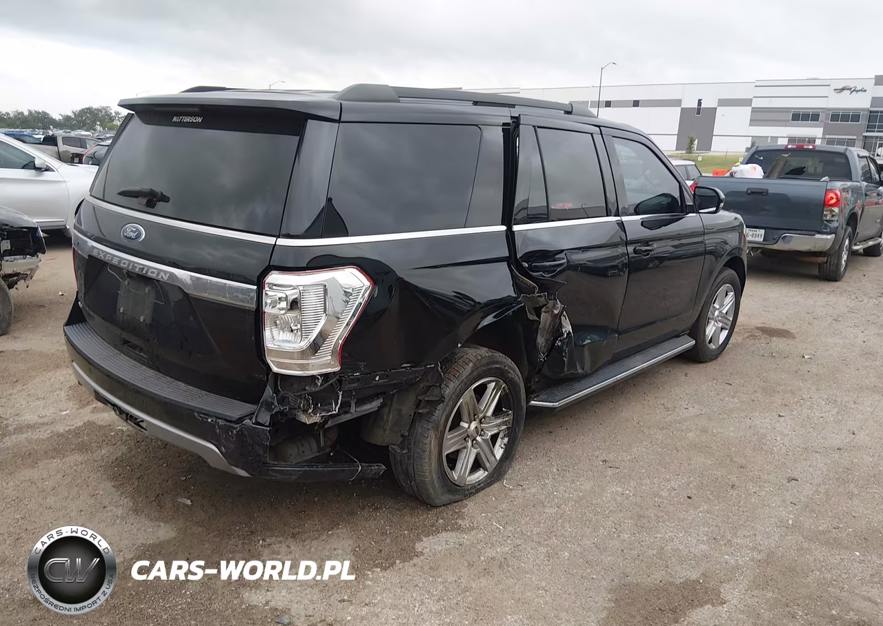 2018 Ford Expedition Xlt VIN:1FMJU1HT5JEA60885 - 4