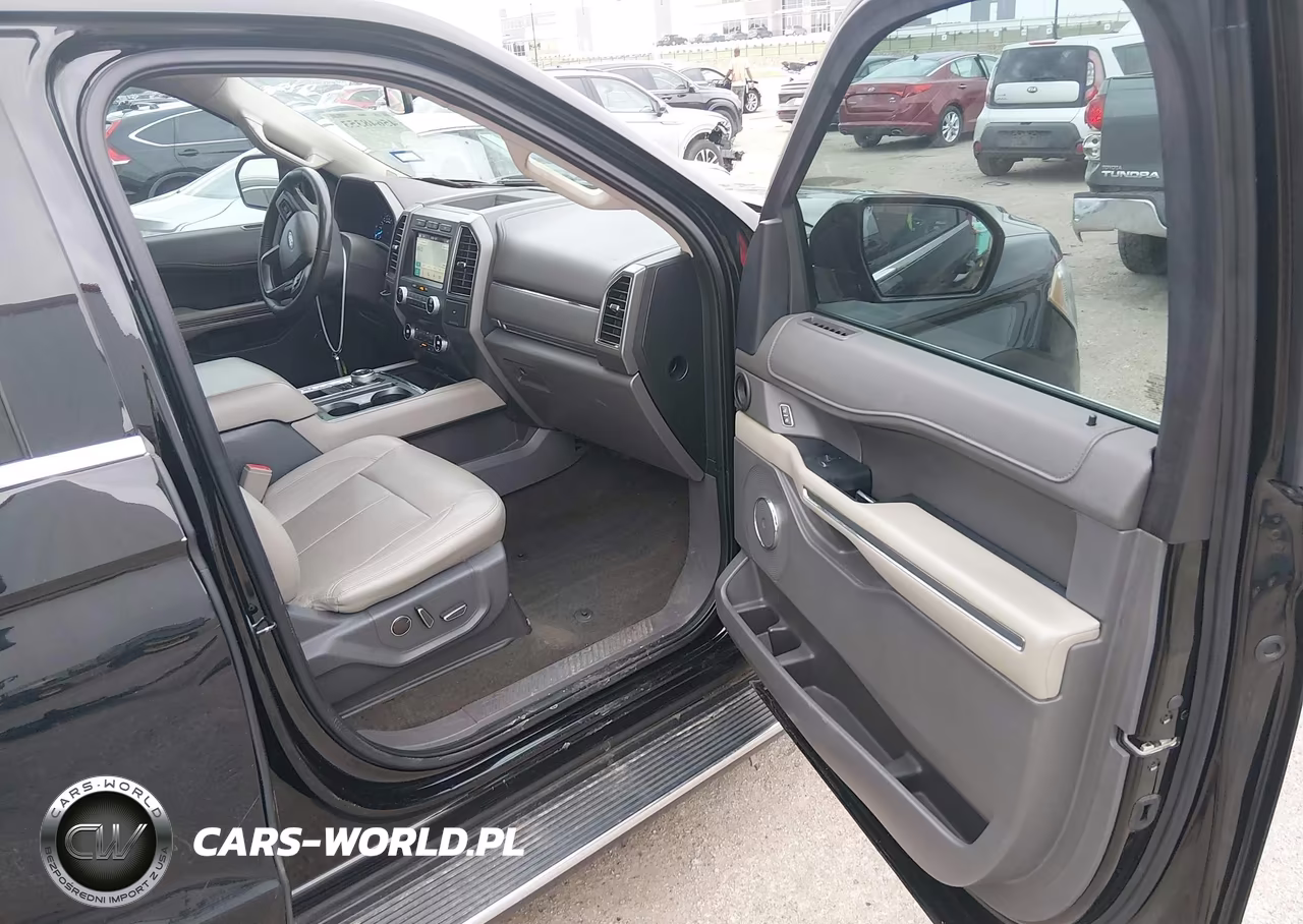 2018 Ford Expedition Xlt VIN:1FMJU1HT5JEA60885 - 5