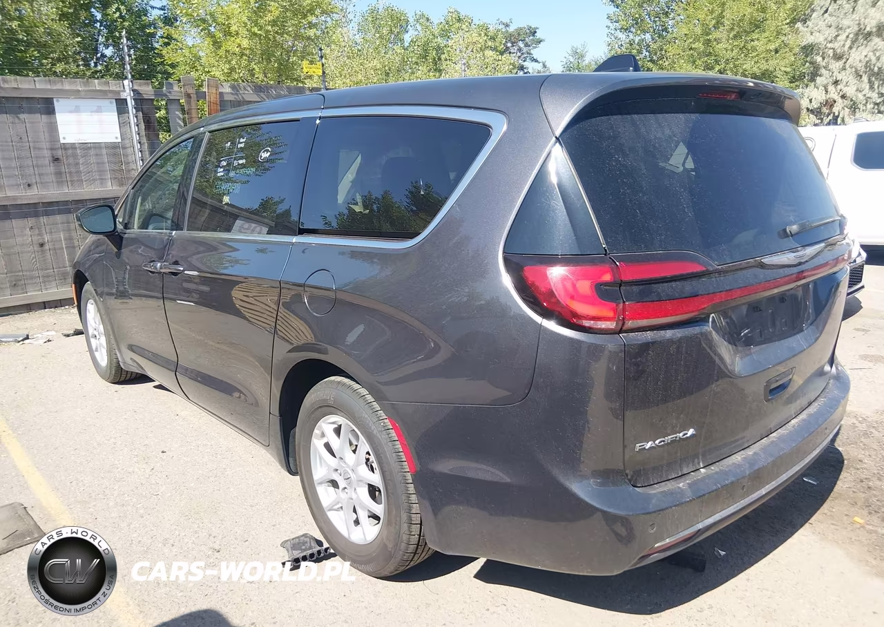 2023 Chrysler Pacifica Touring L VIN:2C4RC1BG4PR574194 - 14