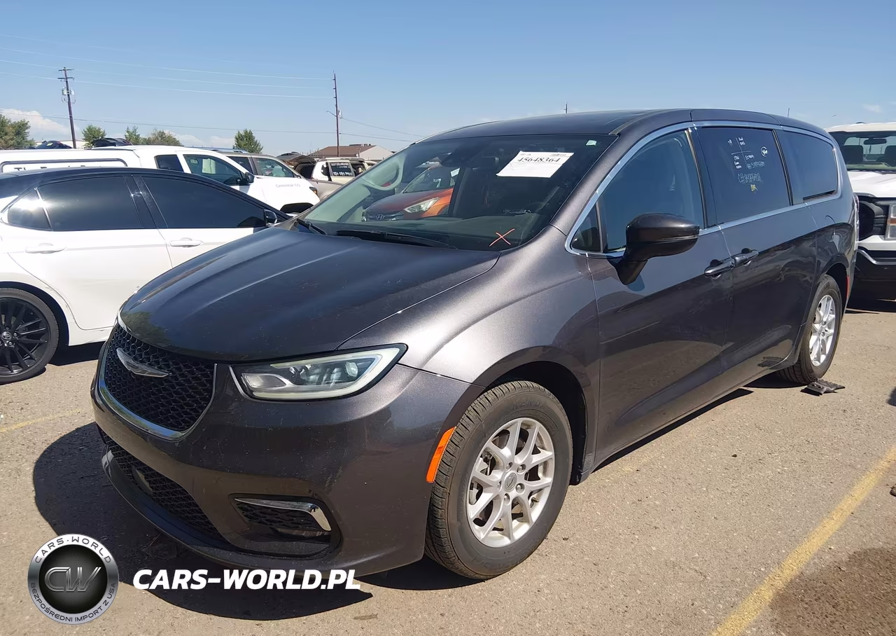 2023 Chrysler Pacifica Touring L VIN:2C4RC1BG4PR574194 - 2