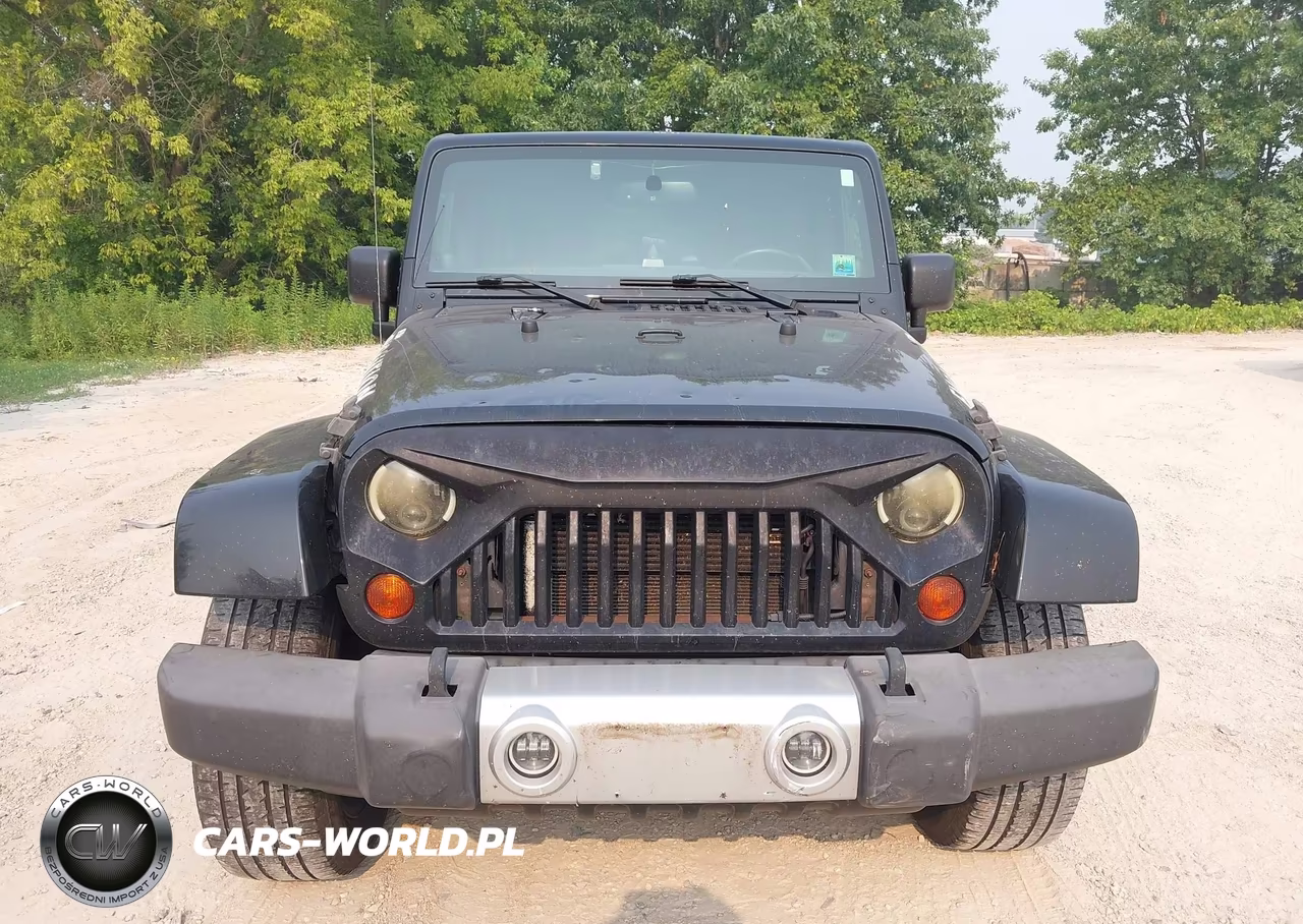 2012 Jeep Wrangler Unlimited Sahara VIN:1C4HJWEG7CL209280 - 12