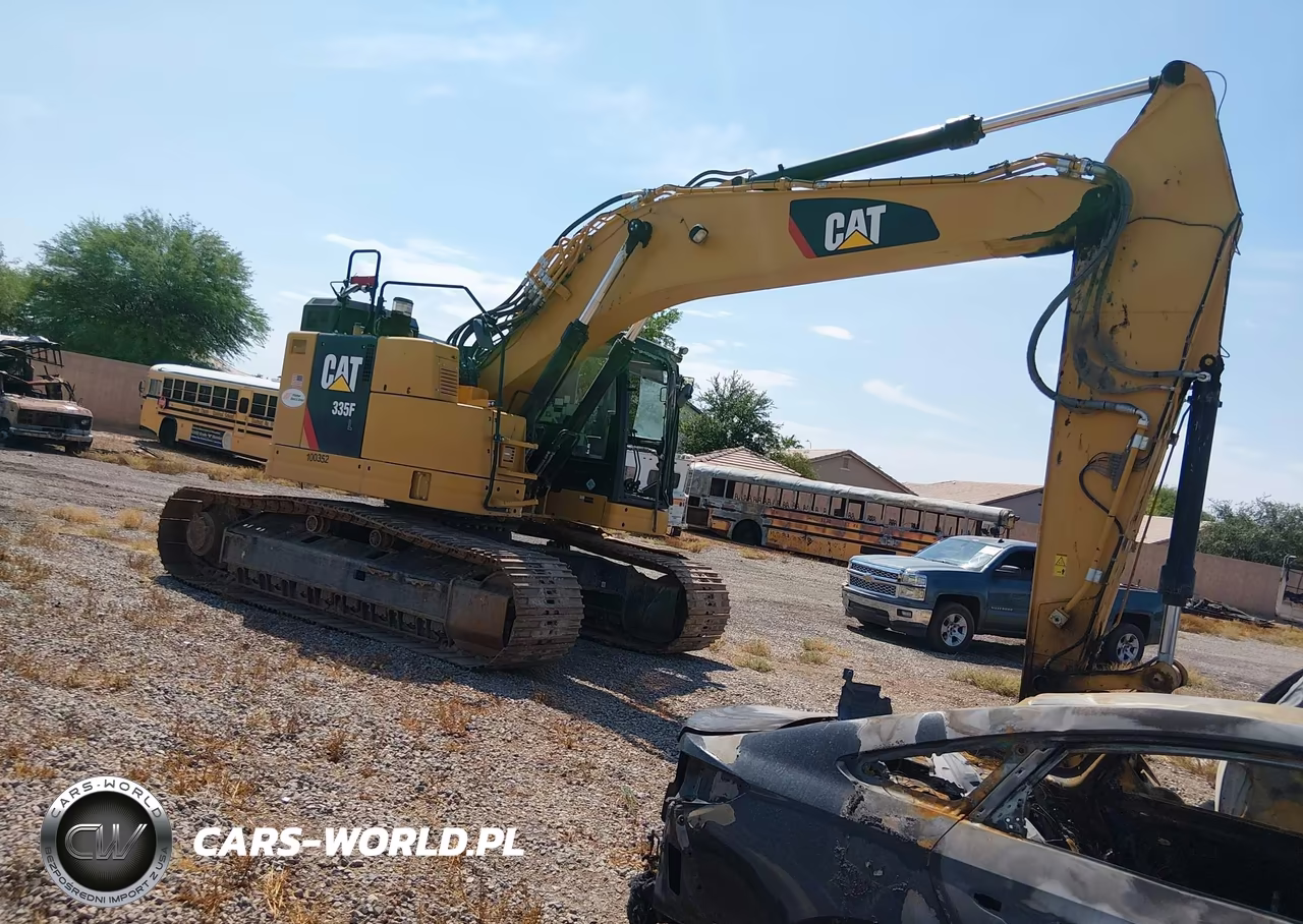 2020 Caterpillar 335