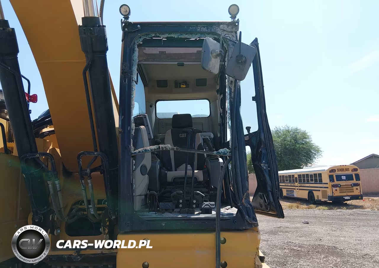 2020 Caterpillar 335 VIN:CAT0335FASGJ21052 - 6