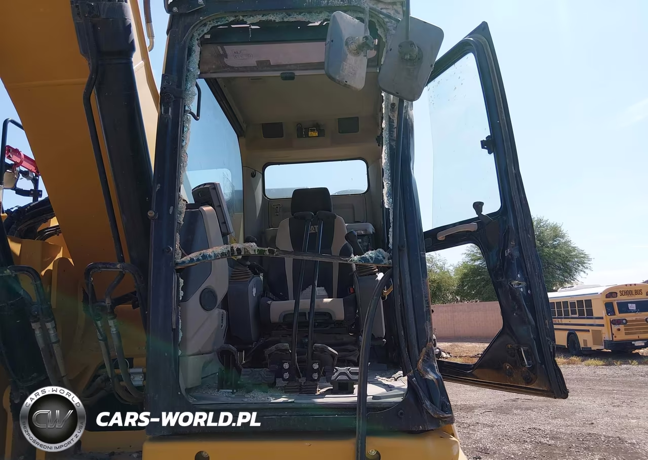 2020 Caterpillar 335 VIN:CAT0335FASGJ21052 - 8