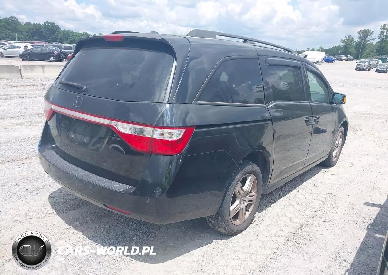 2011 Honda Odyssey Touring-Touring Elite VIN:5FNRL5H92BB010760 - 4