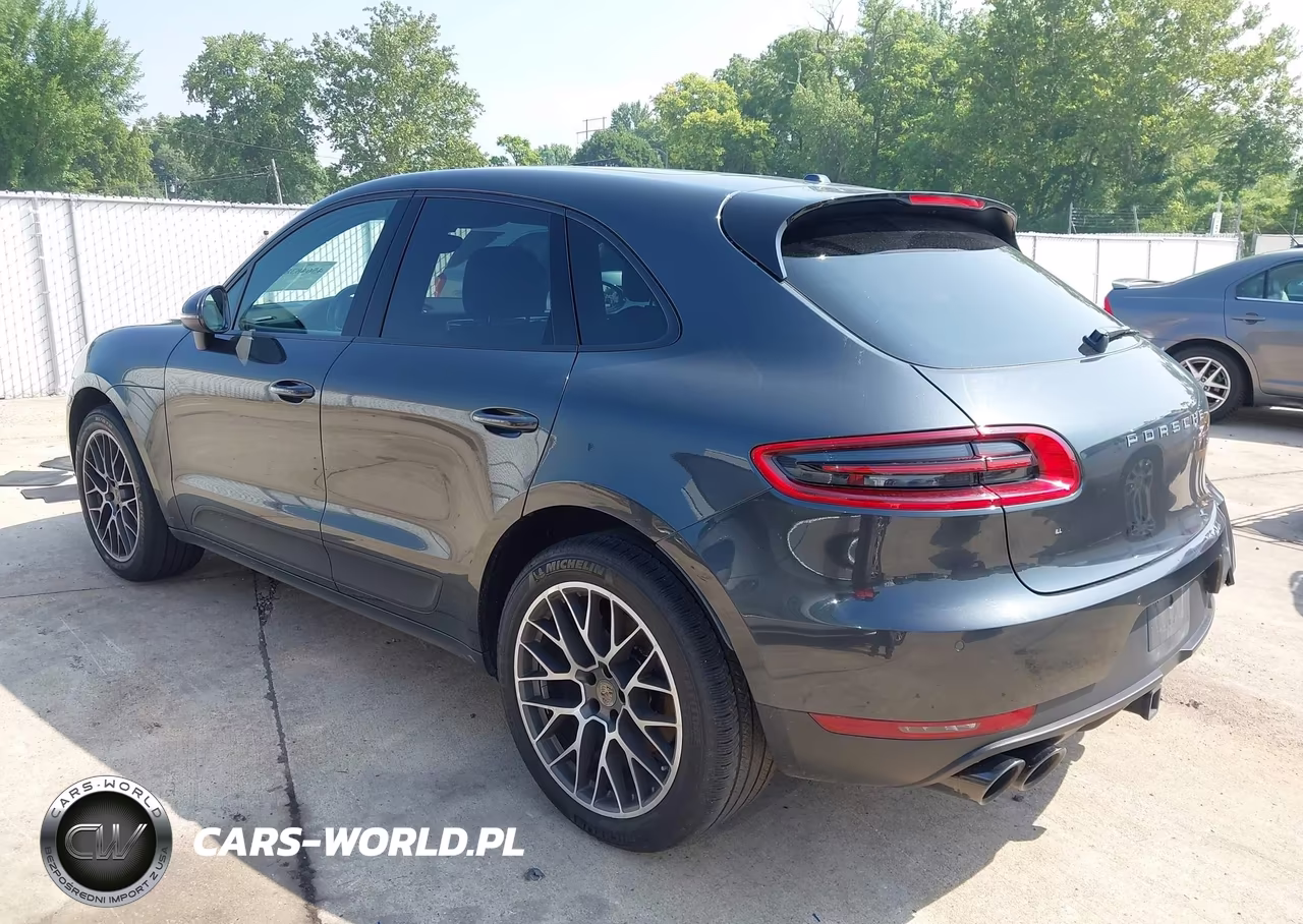 2018 Porsche Macan Sport Edition VIN:WP1AA2A58JLB20456 - 3