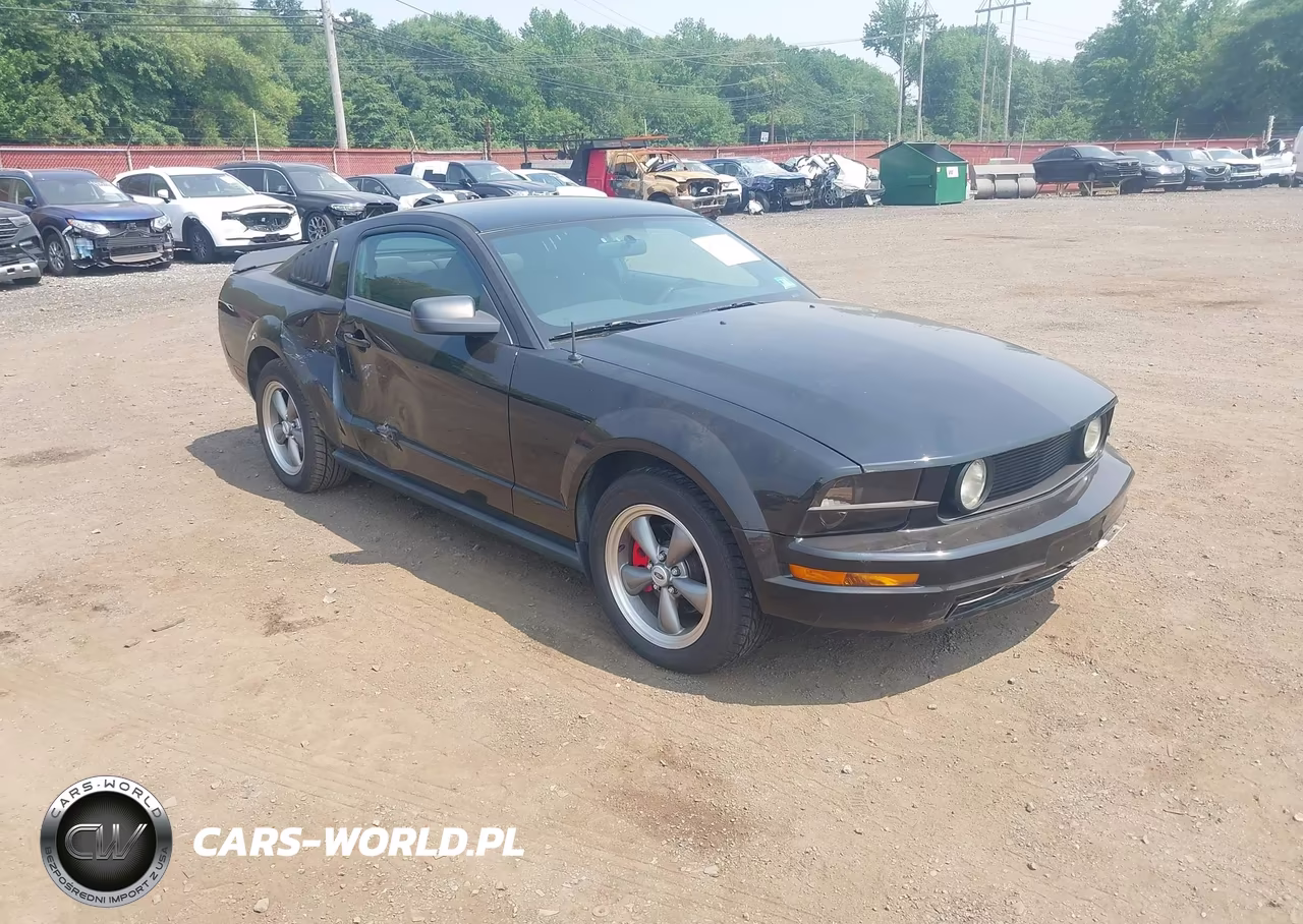 2007 Ford Mustang V6 Deluxe-V6 Premium