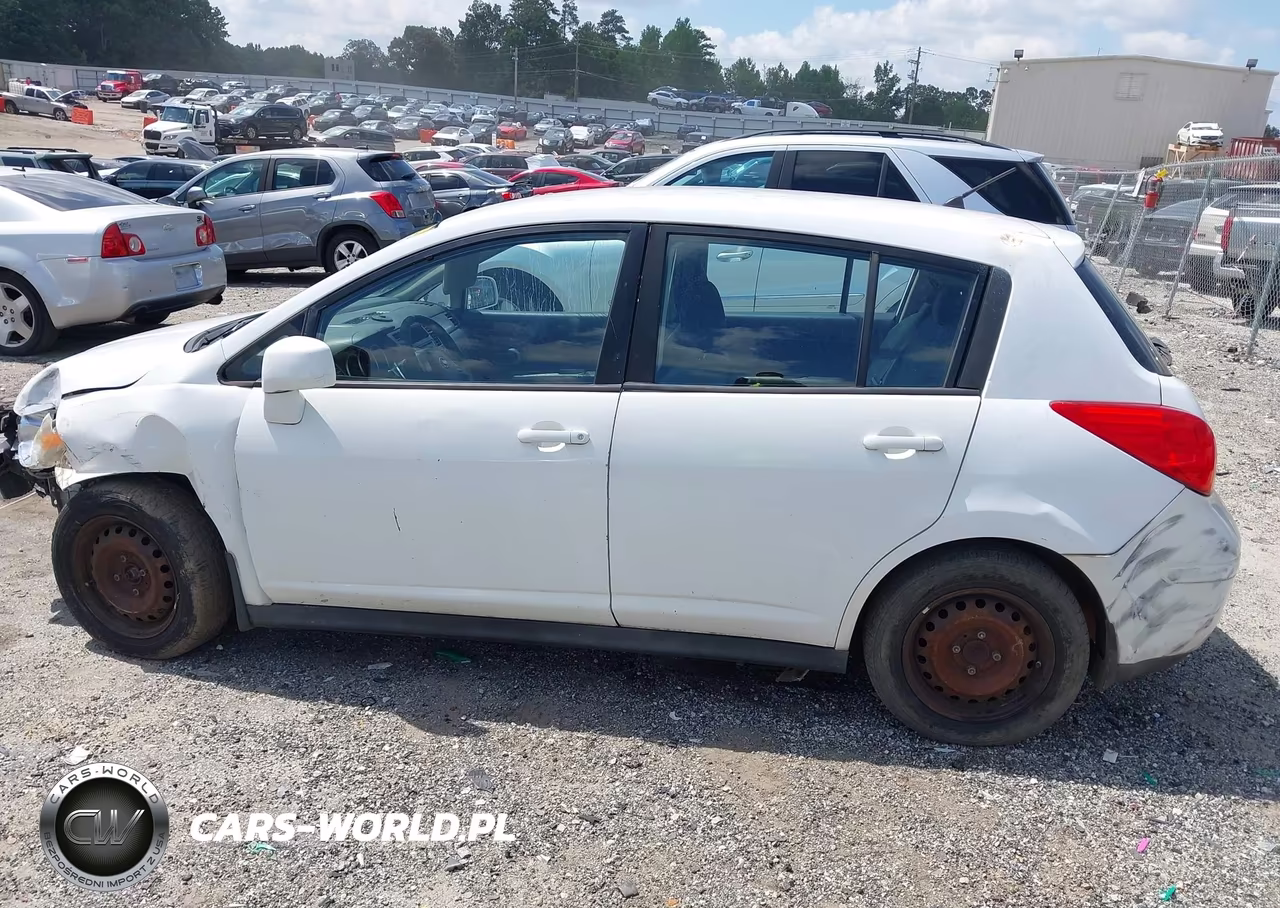2010 Nissan Versa 1.8S VIN:3N1BC1CP1AL413440 - 15