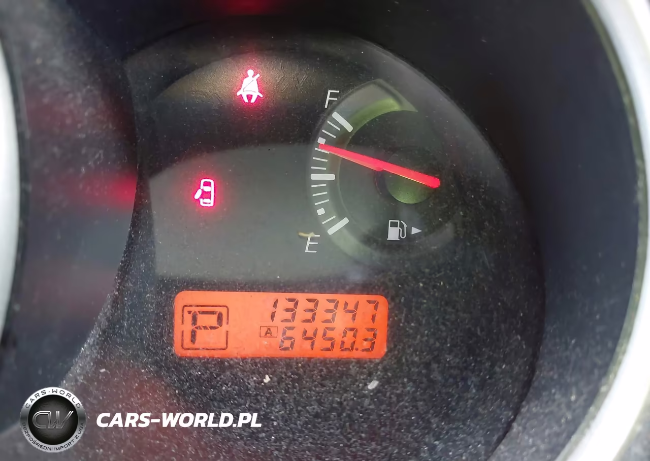 2010 Nissan Versa 1.8S VIN:3N1BC1CP1AL413440 - 16