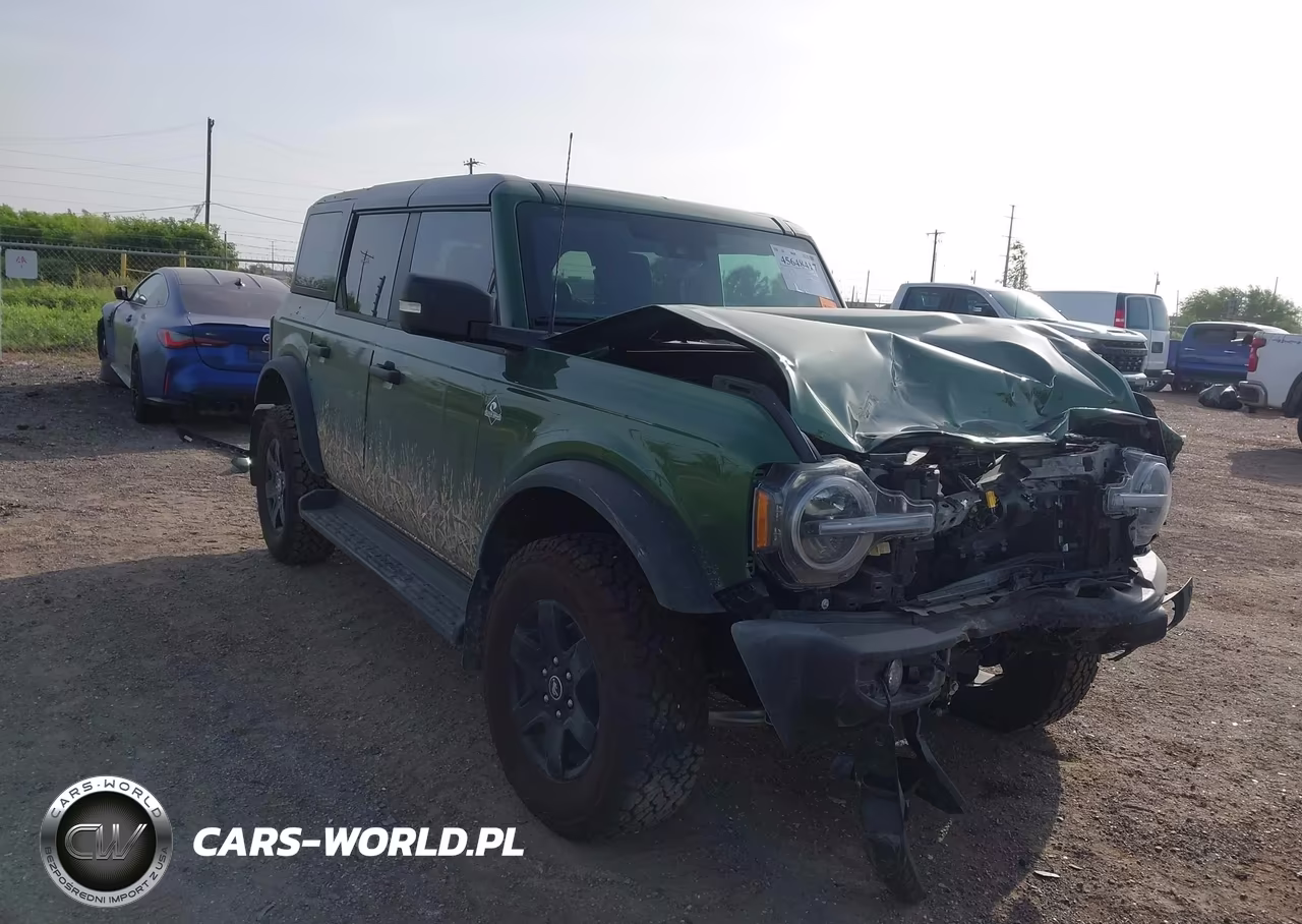 2025 Ford Bronco Outer Banks – zdjęcie 1 z 17