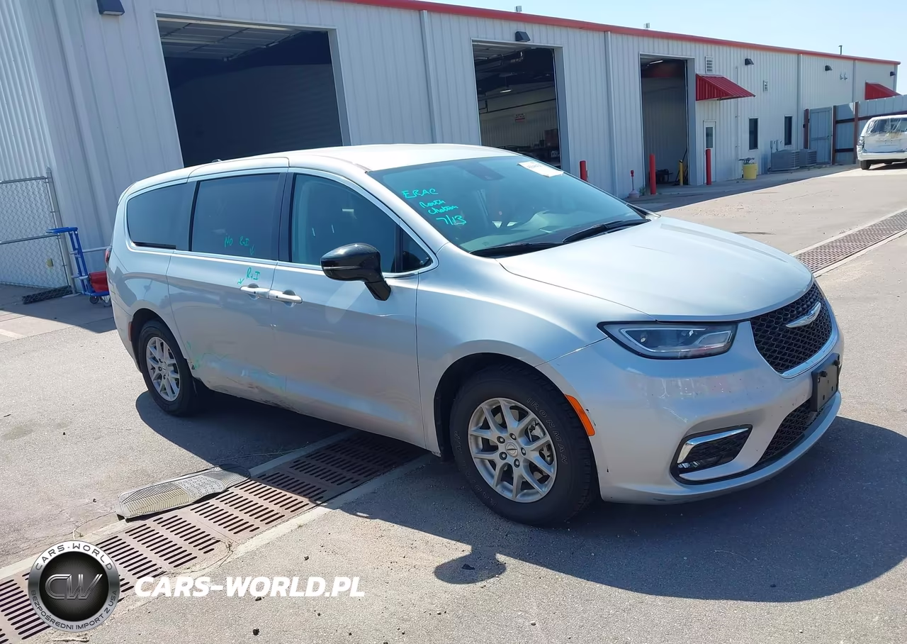 2024 Chrysler Pacifica Touring L VIN:2C4RC1BG8RR167482 - 1