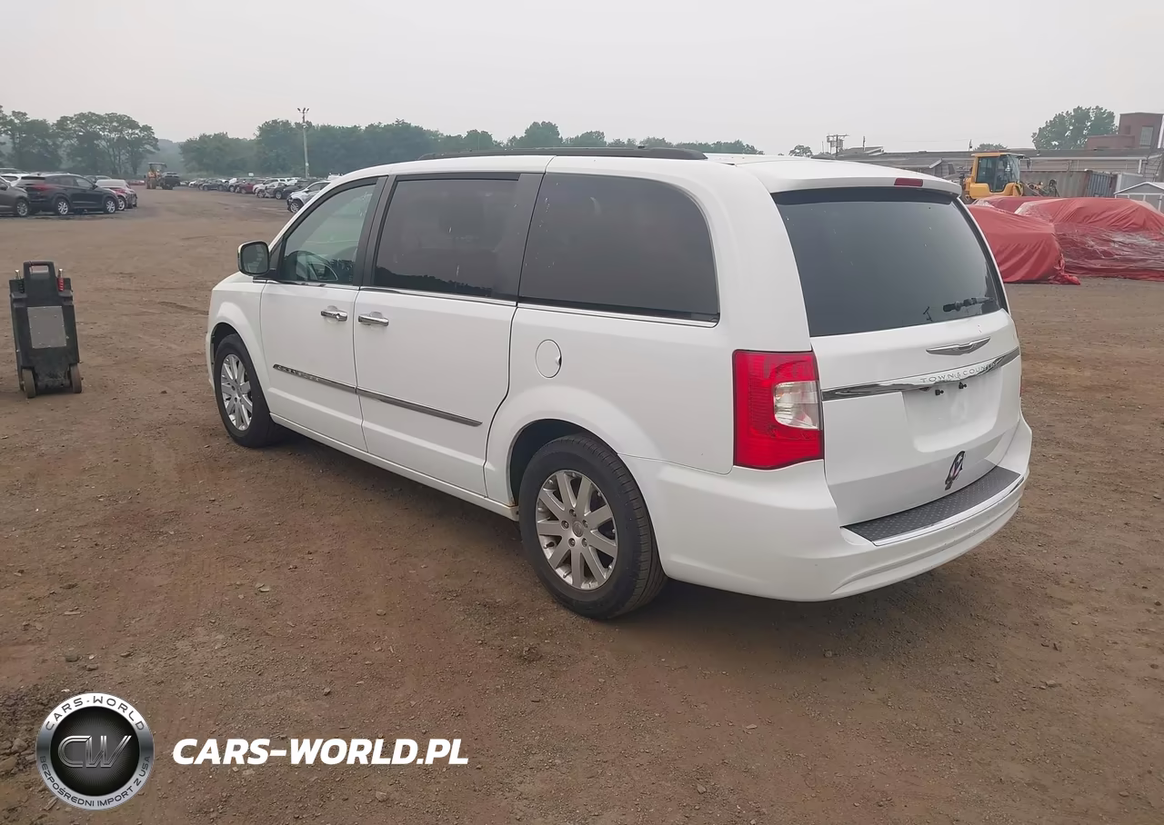 2015 Chrysler Town & Country Touring VIN:2C4RC1BG3FR554436 - 3