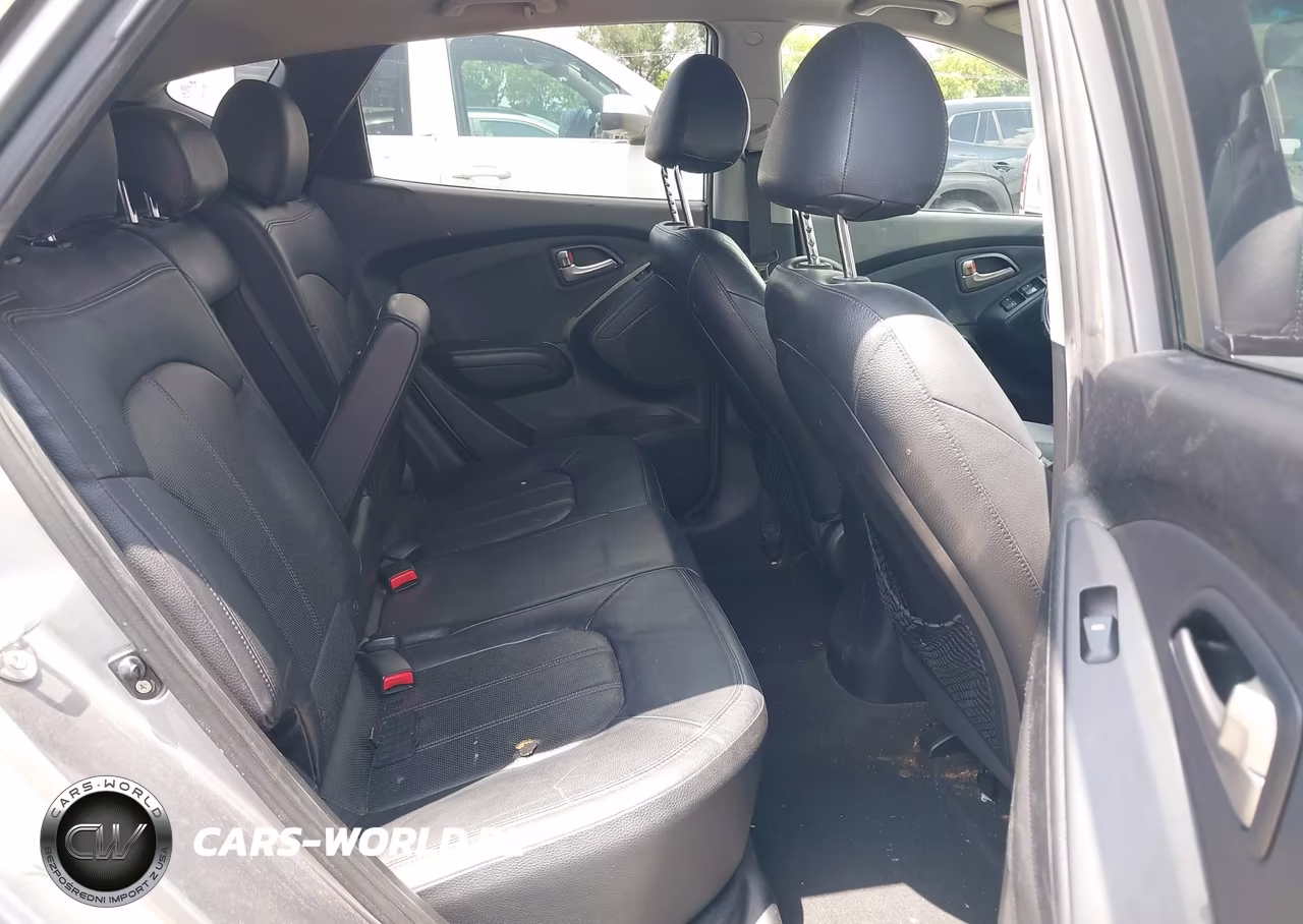2010 Hyundai Tucson Limited VIN:KM8JU3AC4AU038548 - 8