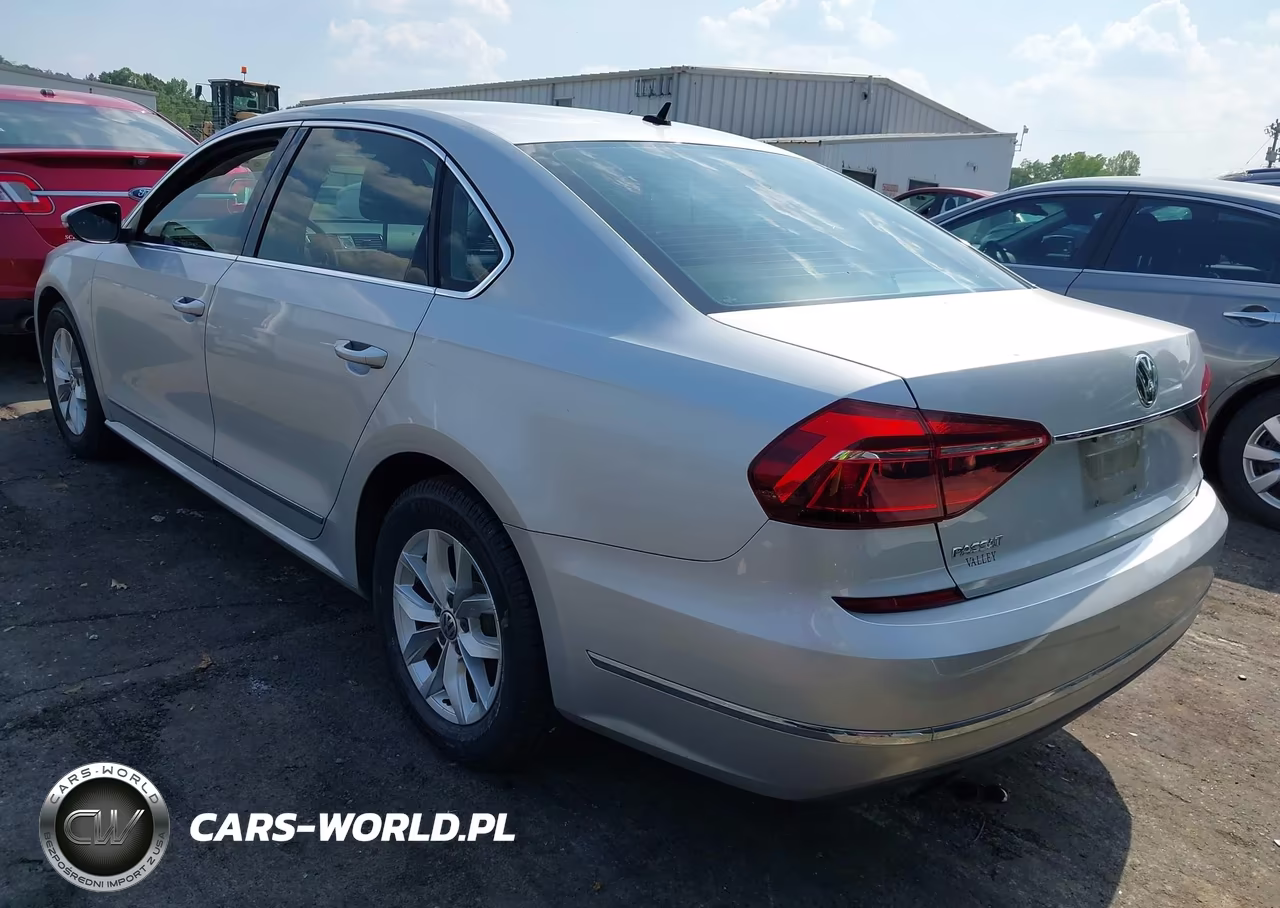 2017 Volkswagen Passat 1.8T S VIN:1VWAT7A38HC069409 - 3