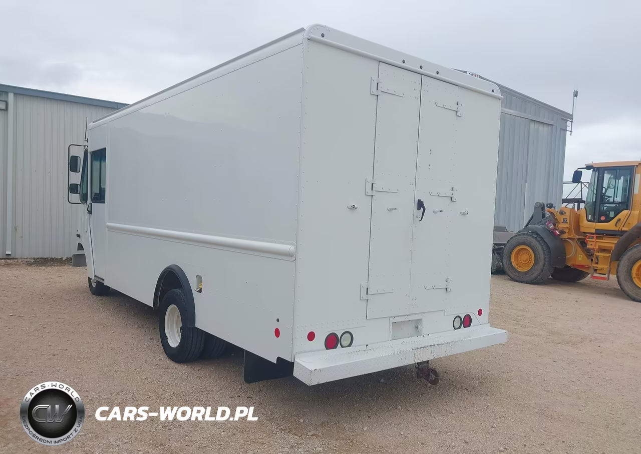 2014 Ford E-450 Stripped VIN:1FC3E4KL9EDB00417 - 3