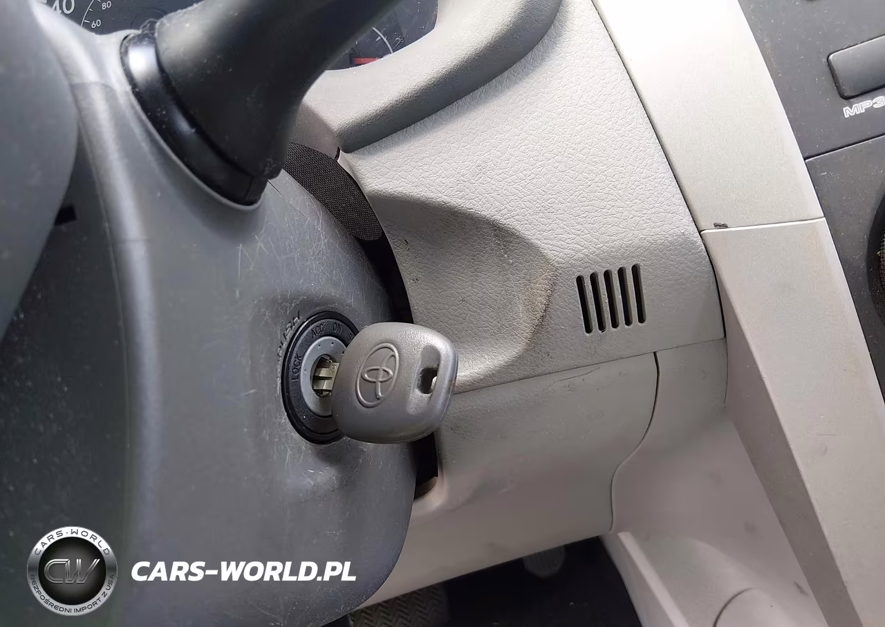 2010 Toyota Corolla Le VIN:2T1BU4EE0AC517105 - 11