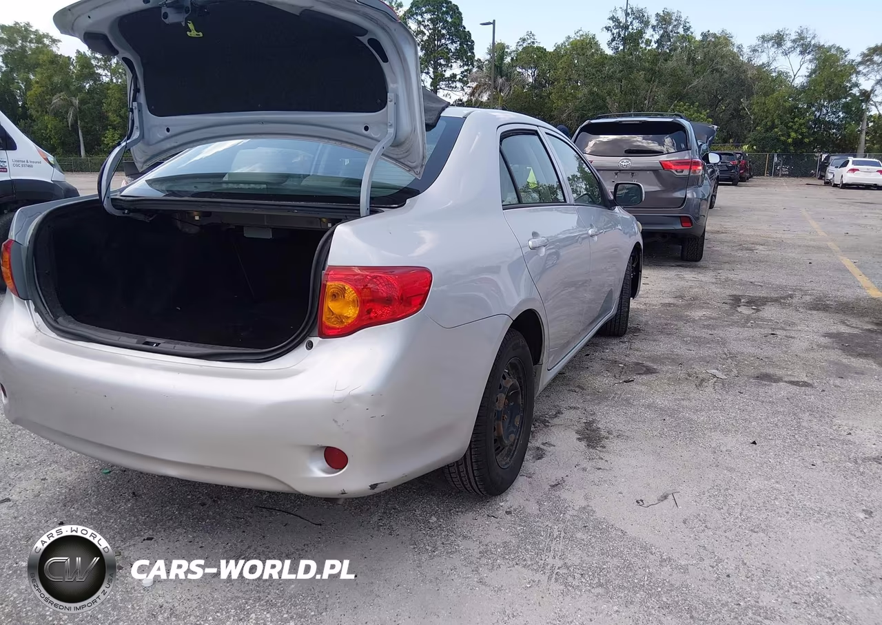 2010 Toyota Corolla Le VIN:2T1BU4EE0AC517105 - 4
