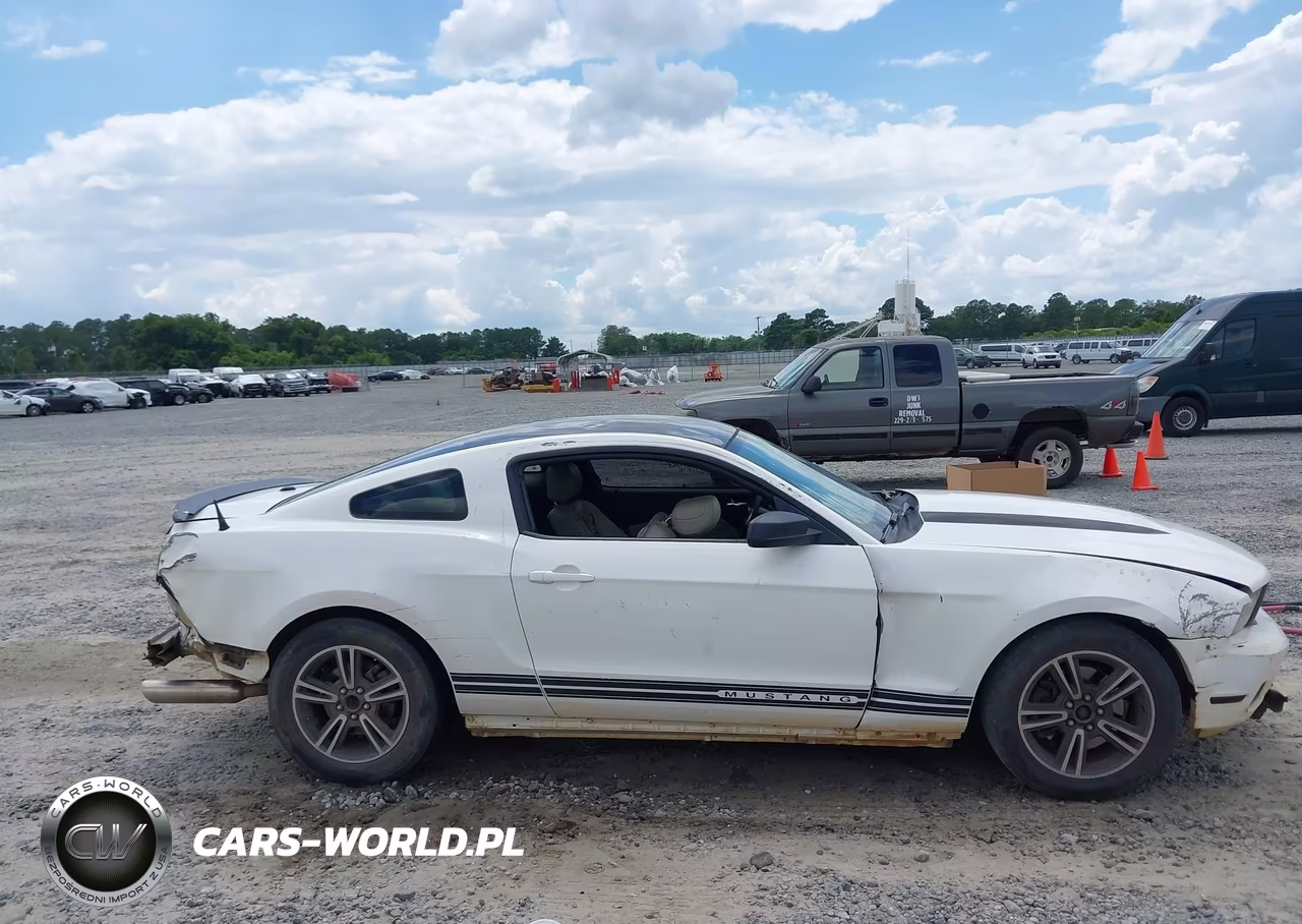 2012 Ford Mustang V6 Premium VIN:1ZVBP8AM3C5280621 - 13