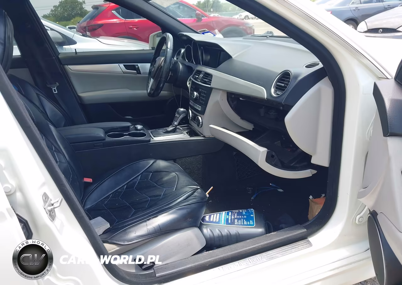 2012 Mercedes-Benz C 250 Luxury-Sport VIN:WDDGF4HB4CR235078 - 5