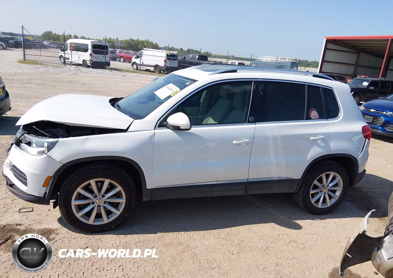 2017 Volkswagen Tiguan 2.0T Wolfsburg Edition VIN:WVGSV7AX5HW500688 - 14