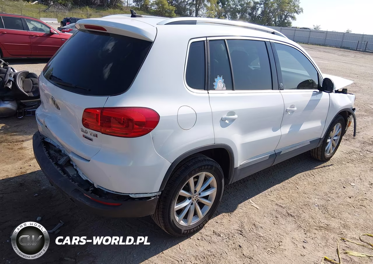 2017 Volkswagen Tiguan 2.0T Wolfsburg Edition VIN:WVGSV7AX5HW500688 - 4