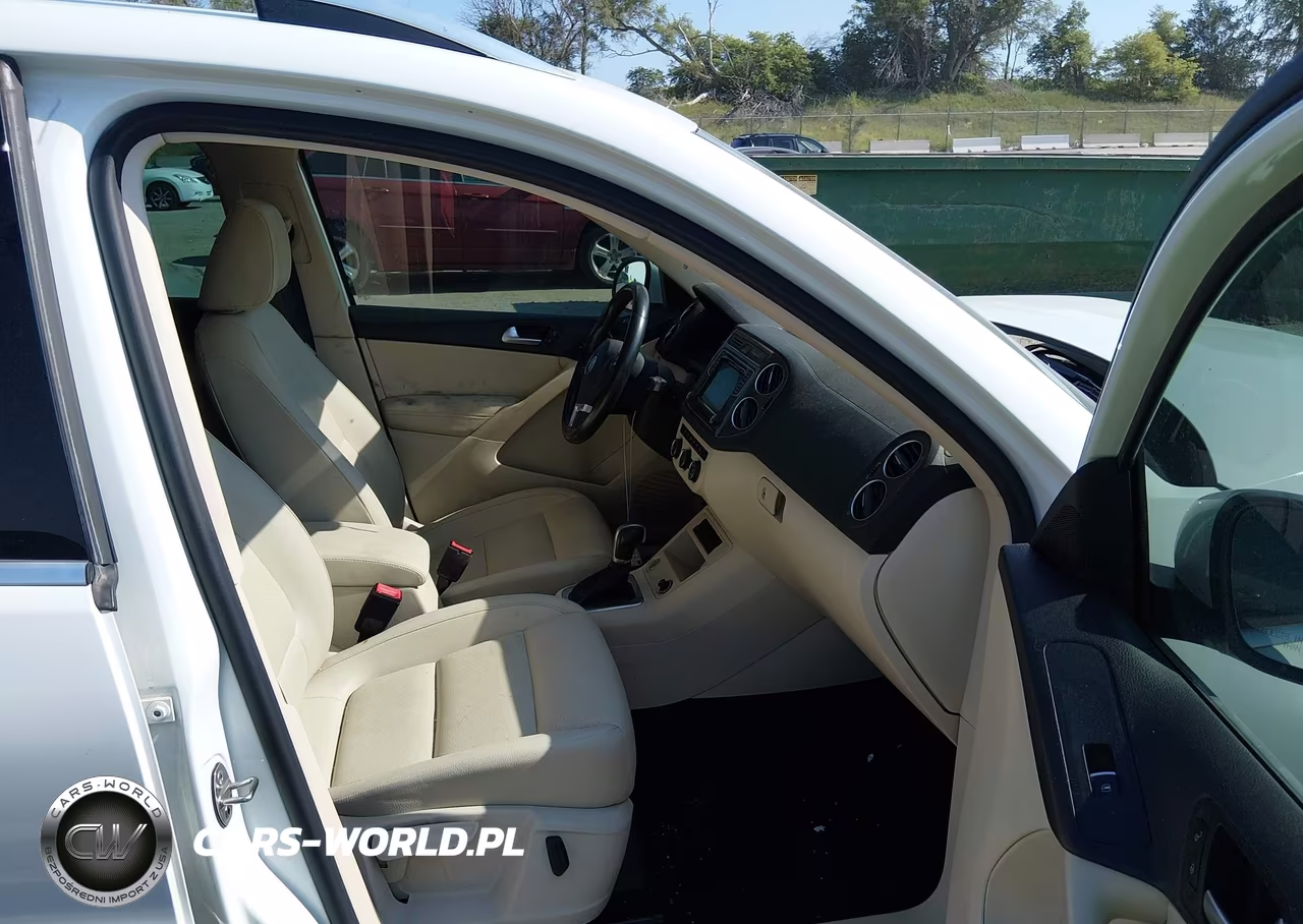 2017 Volkswagen Tiguan 2.0T Wolfsburg Edition VIN:WVGSV7AX5HW500688 - 5