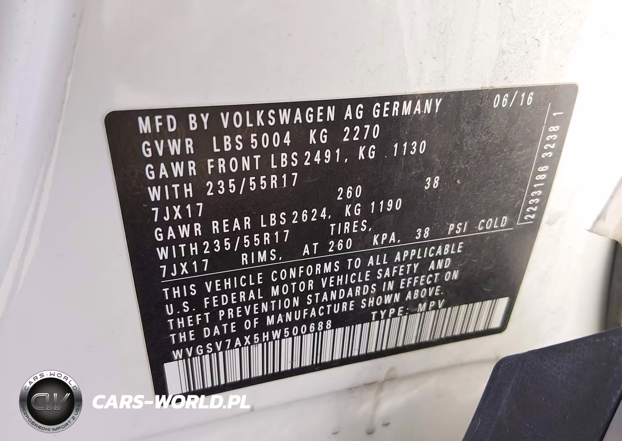 2017 Volkswagen Tiguan 2.0T Wolfsburg Edition VIN:WVGSV7AX5HW500688 - 9
