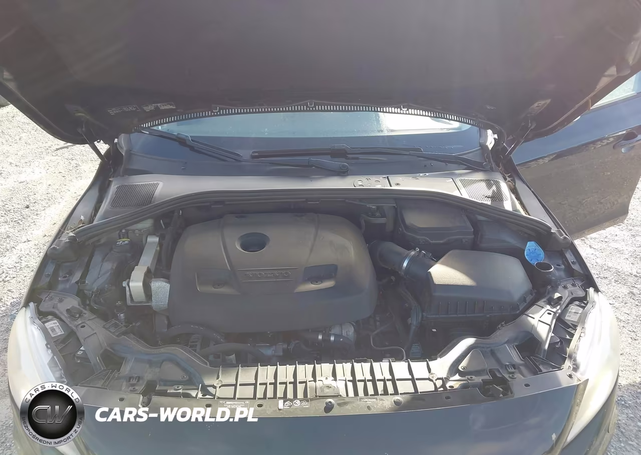 2017 Volvo S60 T5 Dynamic VIN:YV140MTL7H2420816 - 10