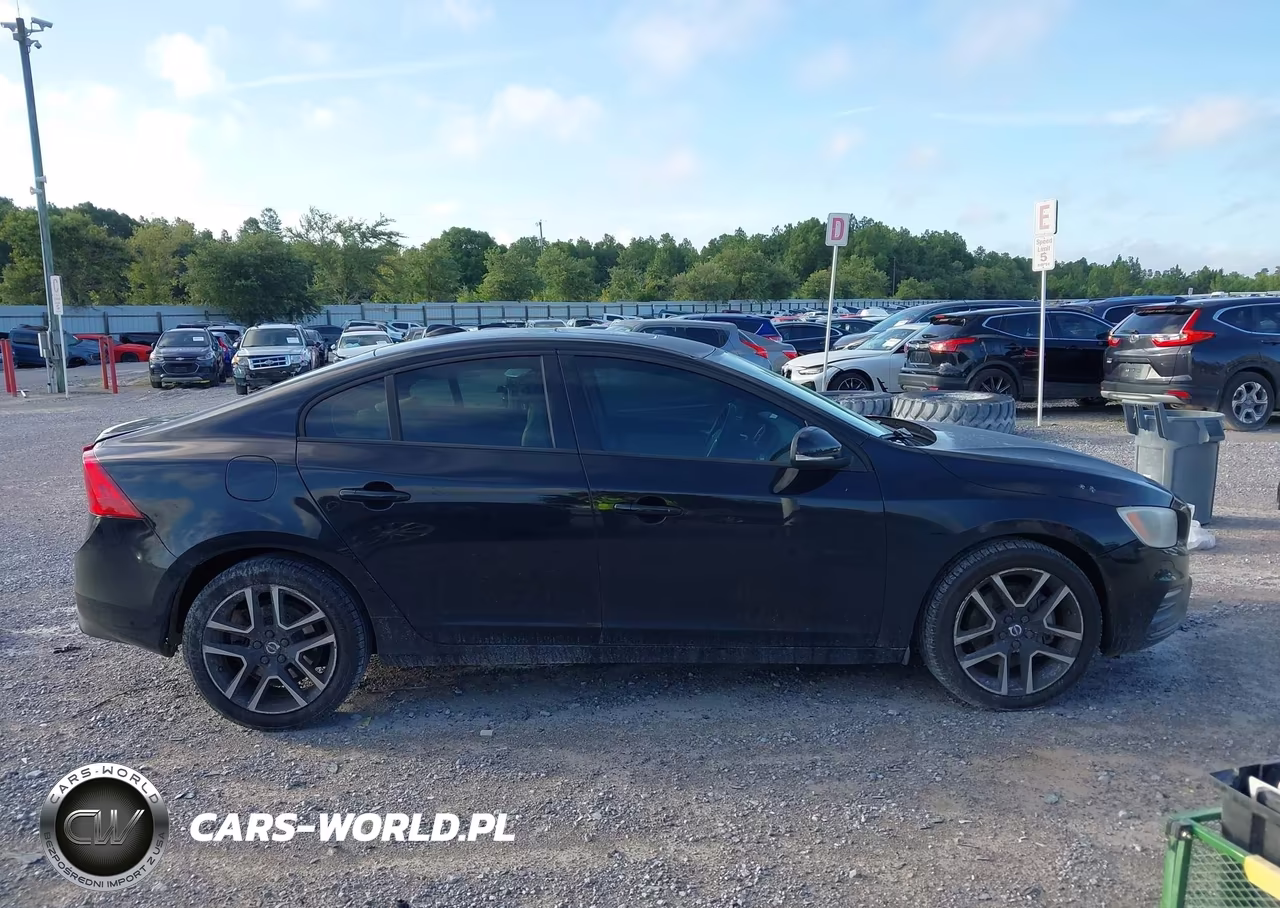 2017 Volvo S60 T5 Dynamic VIN:YV140MTL7H2420816 - 14