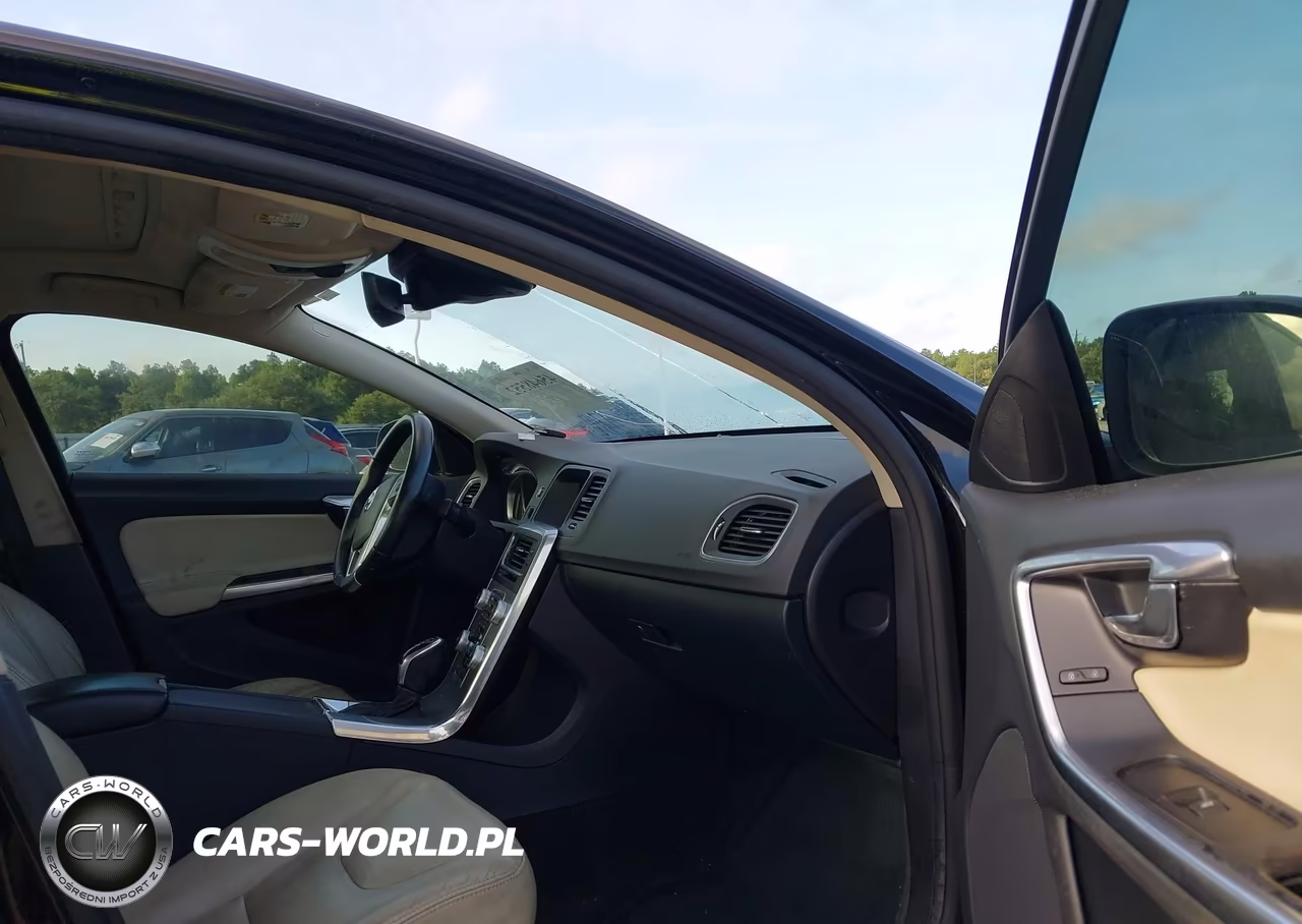 2017 Volvo S60 T5 Dynamic VIN:YV140MTL7H2420816 - 5