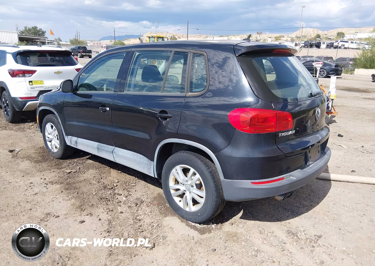 2013 Volkswagen Tiguan S VIN:WVGAV3AX4DW593587 - 3
