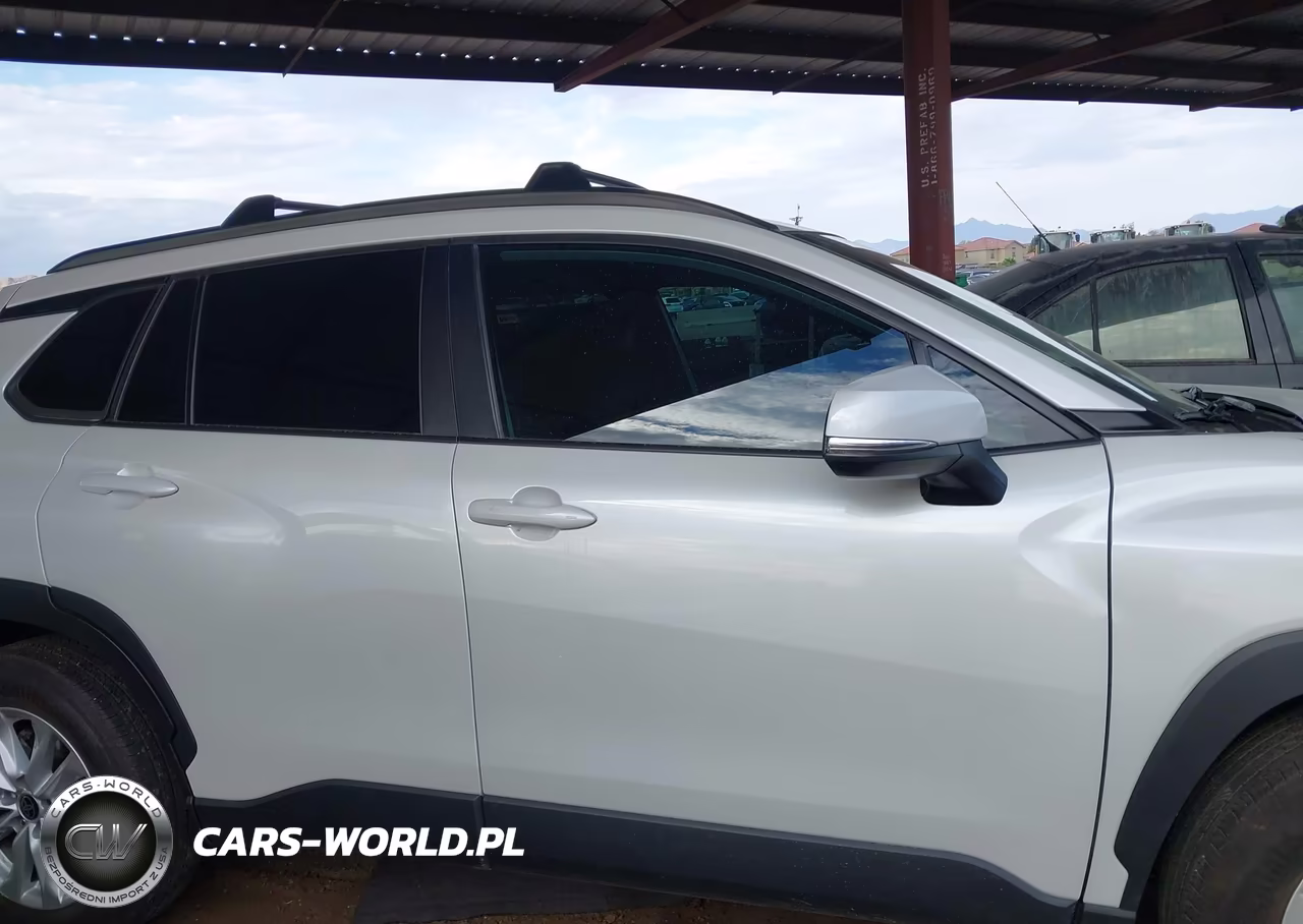2023 Toyota Corolla Cross Le VIN:7MUBAAAG5PV062224 - 13