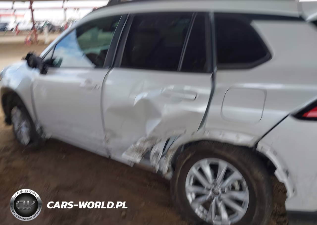 2023 Toyota Corolla Cross Le VIN:7MUBAAAG5PV062224 - 14
