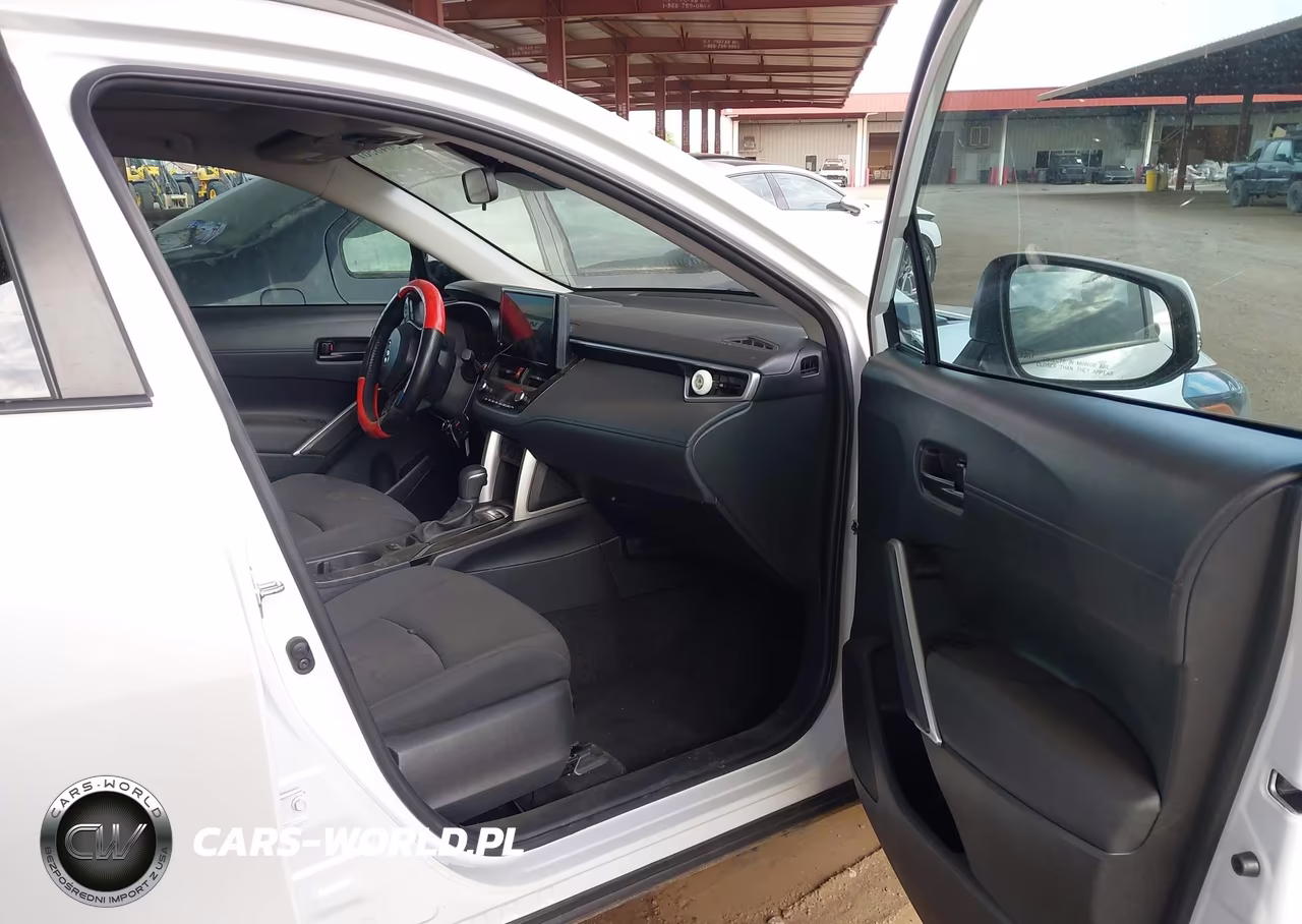 2023 Toyota Corolla Cross Le VIN:7MUBAAAG5PV062224 - 5
