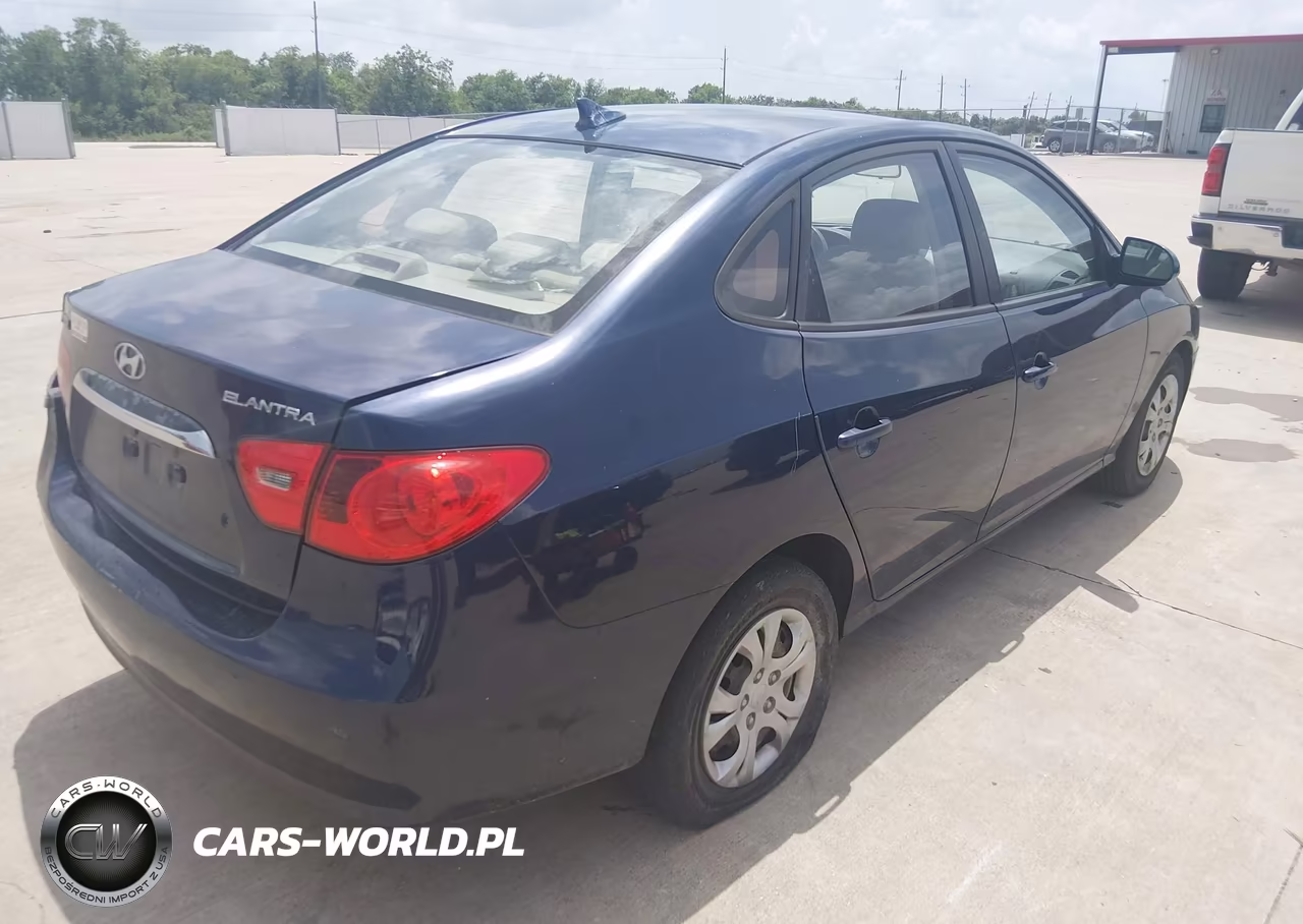 2010 Hyundai Elantra Gls VIN:KMHDU4AD6AU837338 - 4