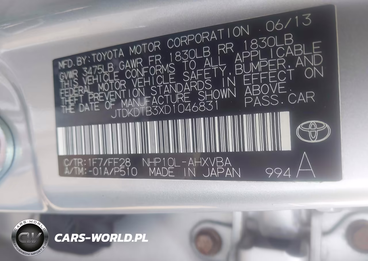 2013 Toyota Prius C Two VIN:JTDKDTB3XD1046831 - 9