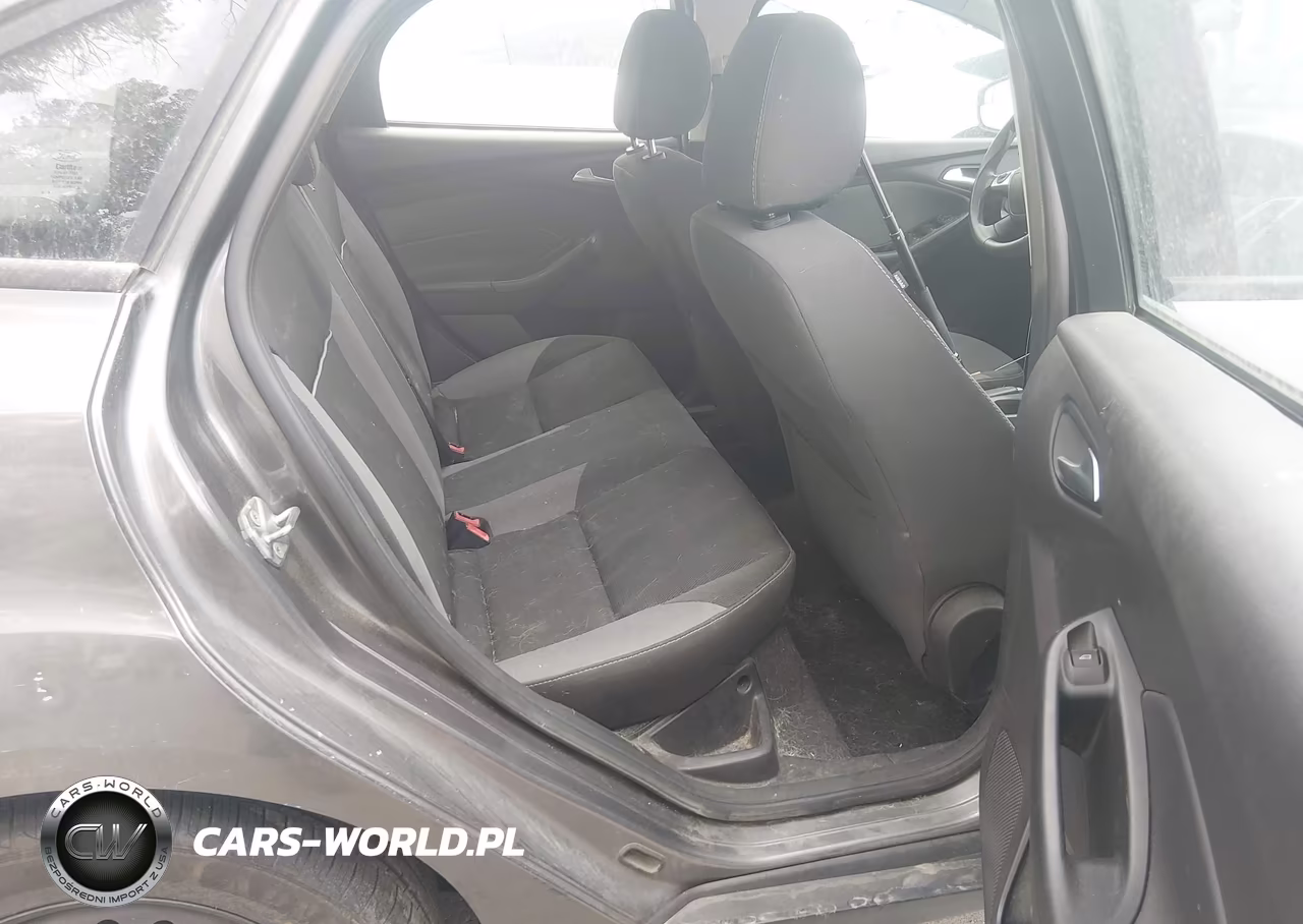 2014 Ford Focus Se VIN:1FADP3F23EL254725 - 8