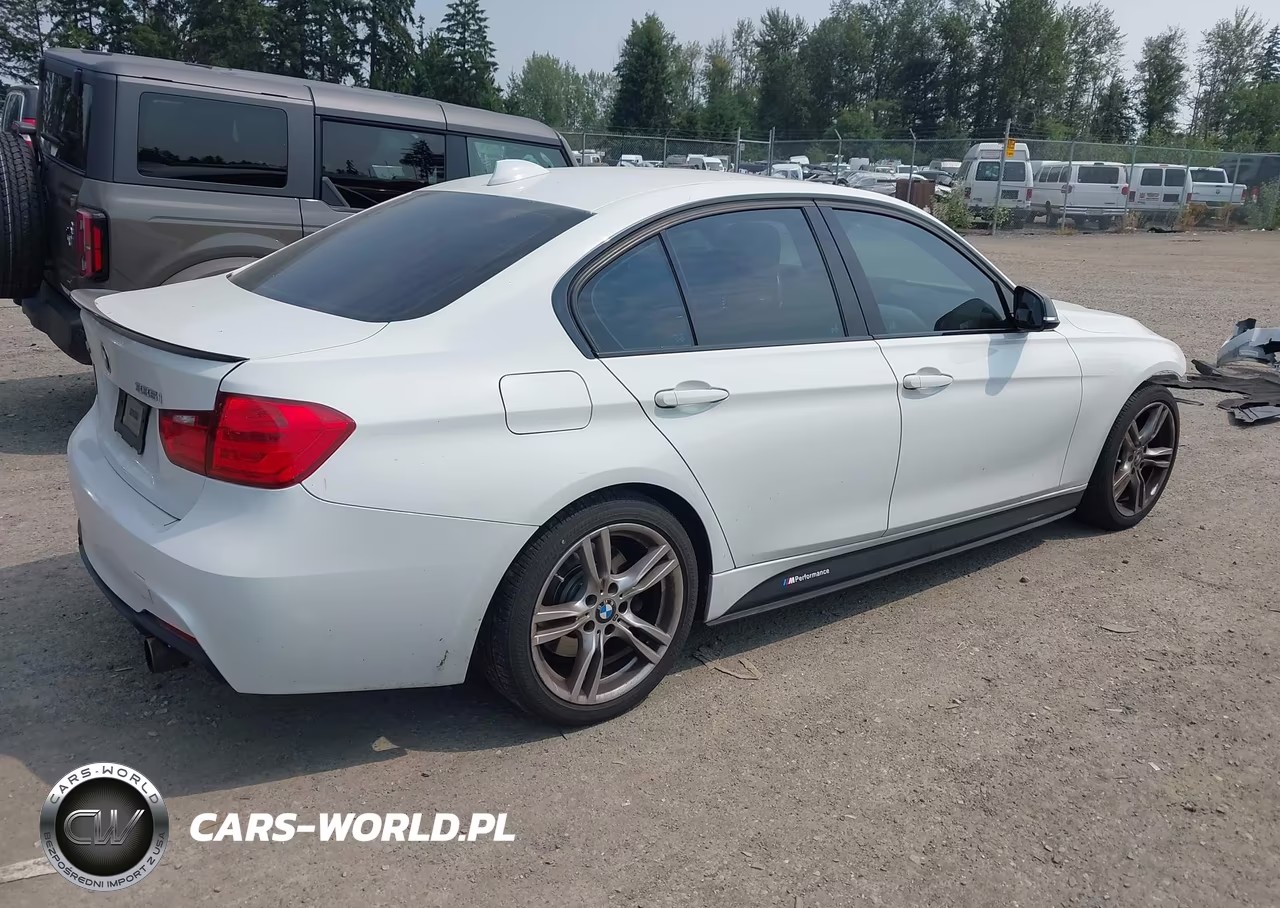 2013 BMW 335I xDrive VIN:WBA3B9G52DNR90085 - 4